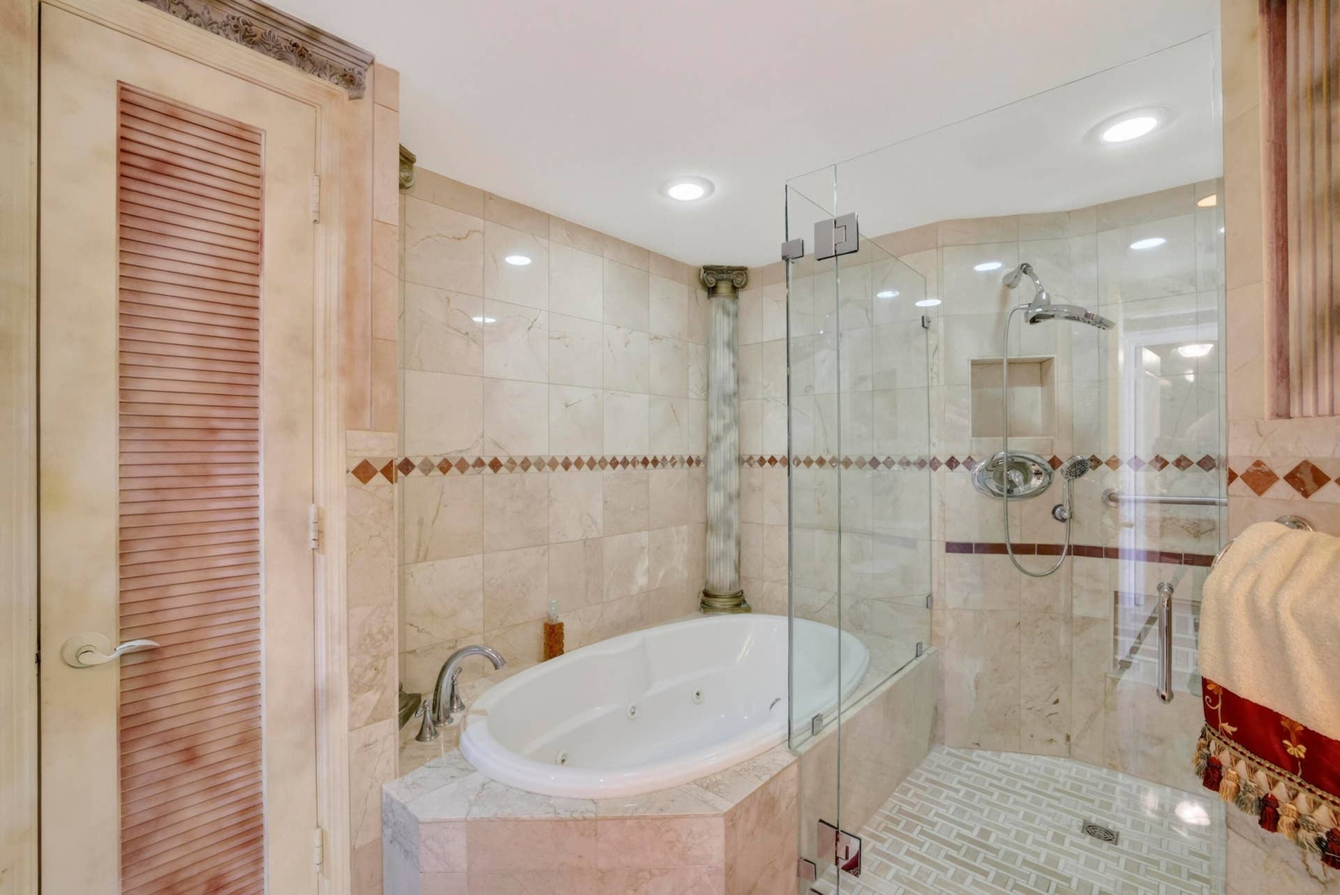 Primary Bathroom Jacuzzi and shower