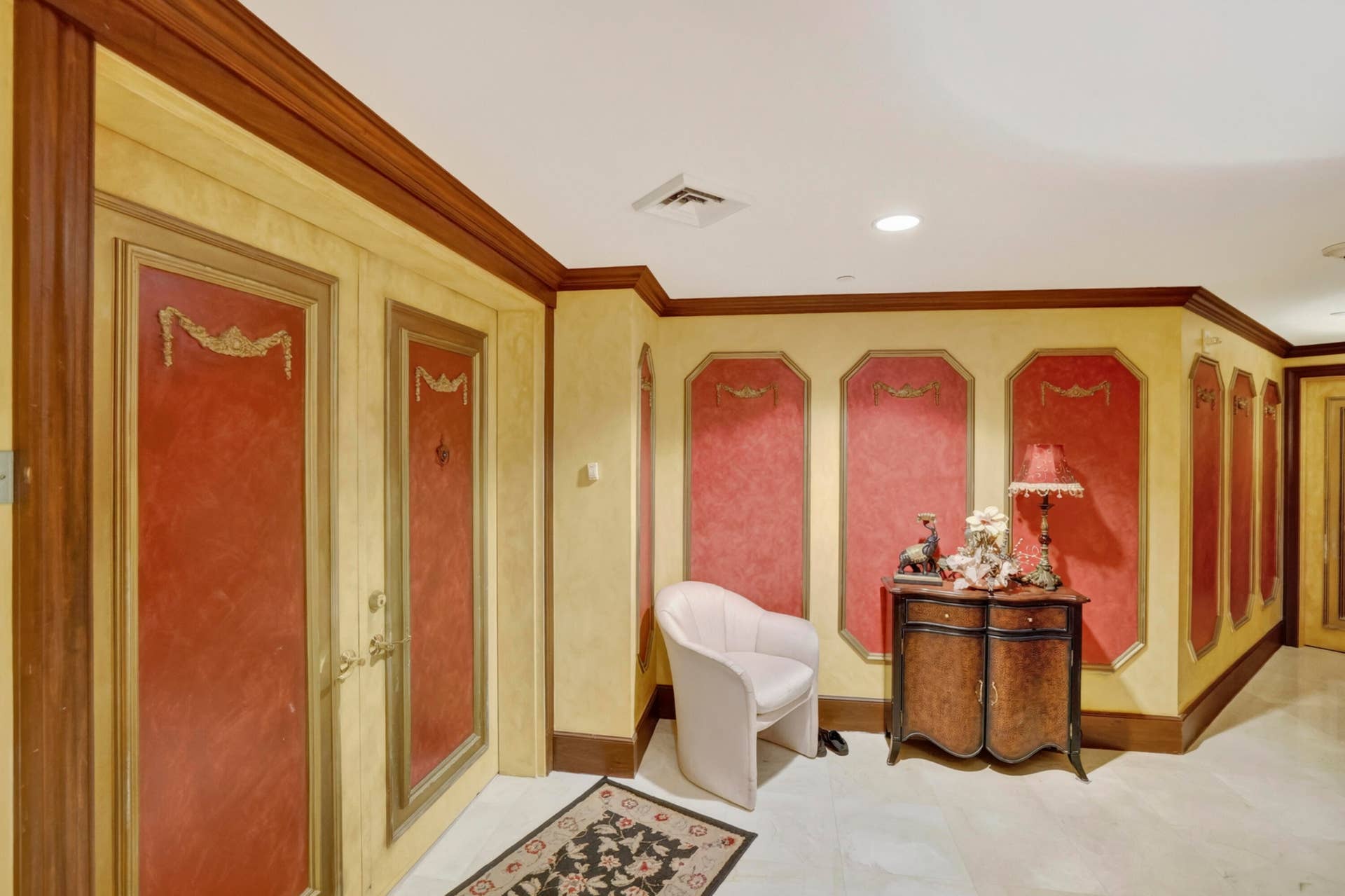 Private Entrance