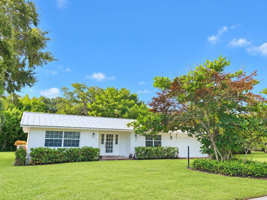 Property photo for 17 Via Lucindia S, Sewalls Point, FL