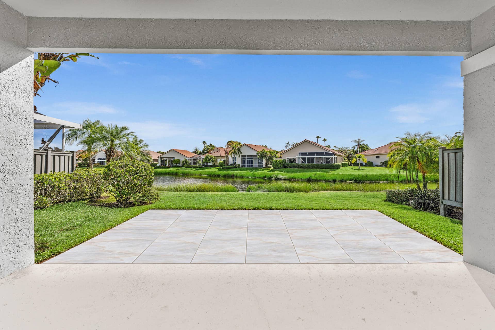 629 Masters Way, Palm Beach Gardens, FL 33418 Expanded Patio w/ beautiful water views