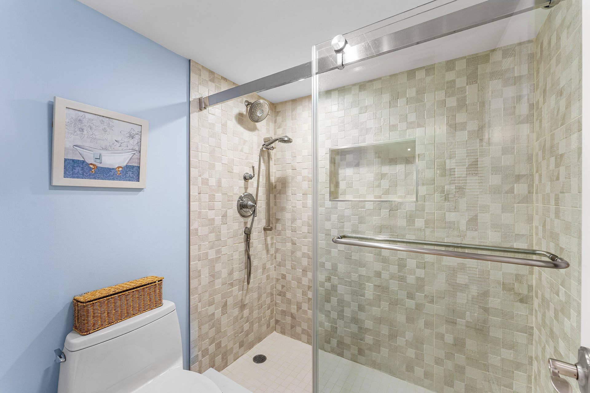 3420 S Ocean Boulevard, #PH-W, Highland Beach, FL 33487 Second Bathroom