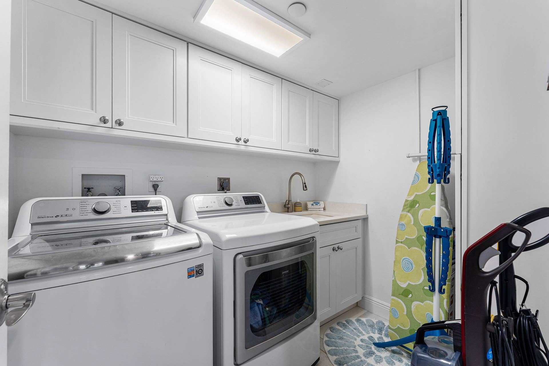 3420 S Ocean Boulevard, #PH-W, Highland Beach, FL 33487 Laundry Room