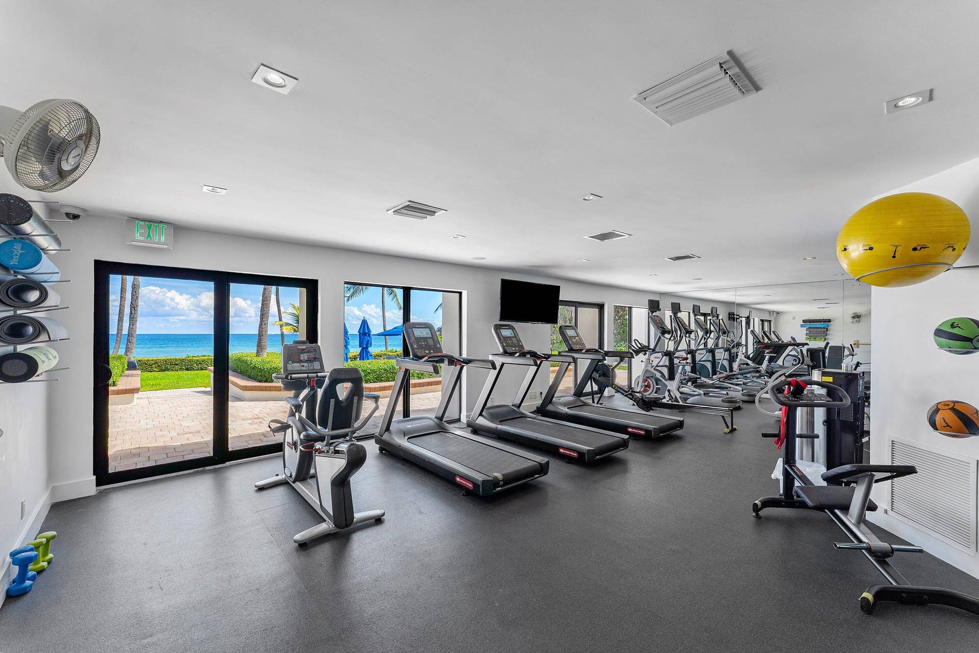 3420 S Ocean Boulevard, #PH-W, Highland Beach, FL 33487 041-3420SouthOceanBoulevard-HighlandBeac