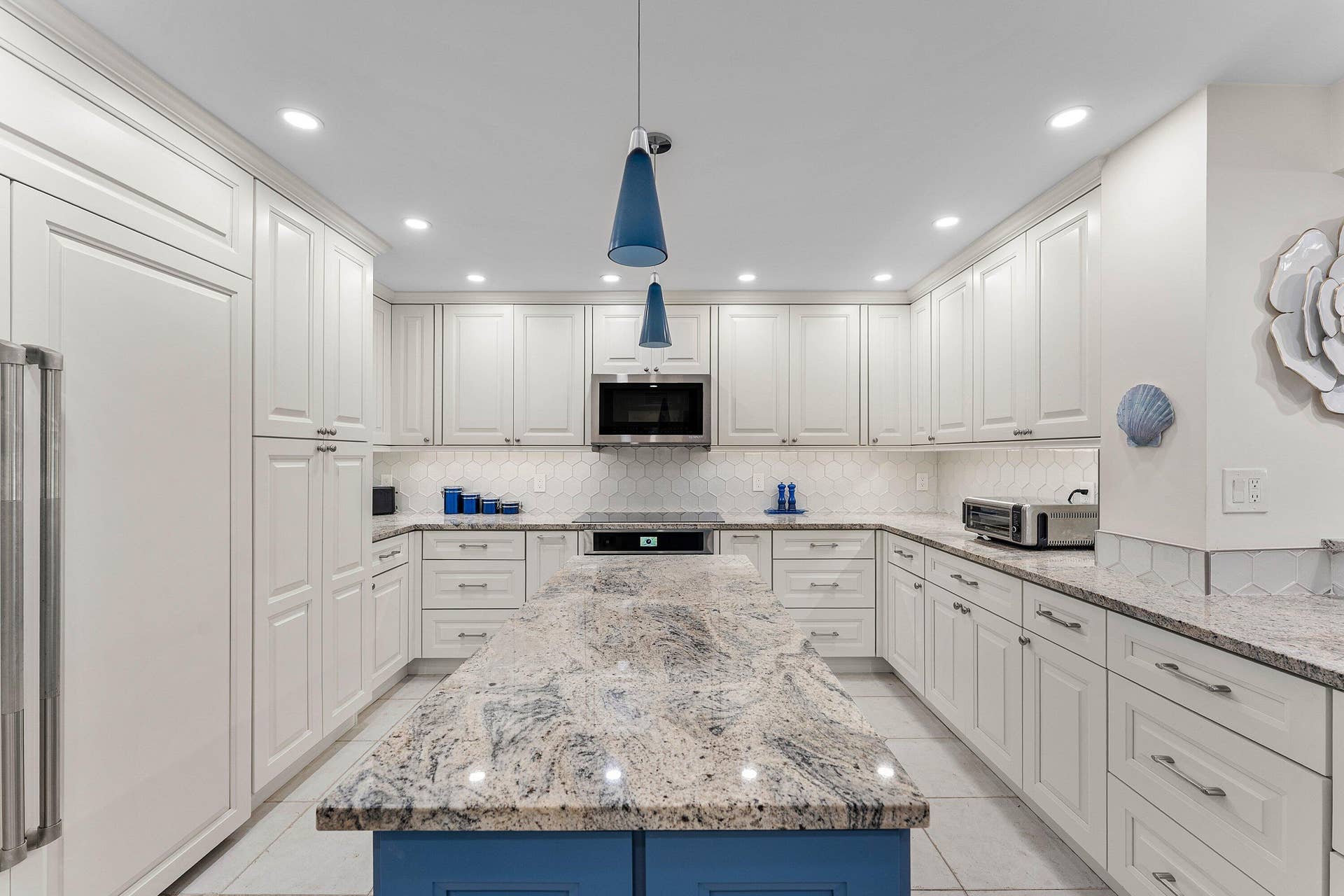 3420 S Ocean Boulevard, #PH-W, Highland Beach, FL 33487 Kitchen