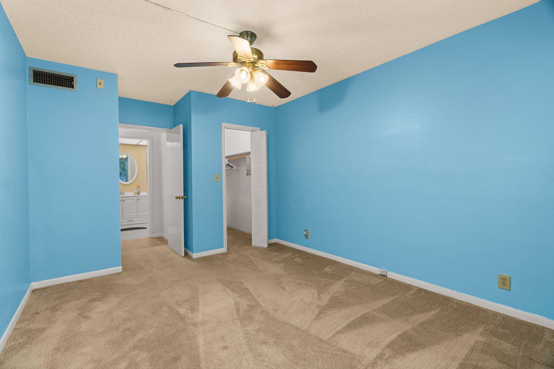 2525 W GOLF Boulevard, #119, Pompano Beach, FL 33064 DSC00403