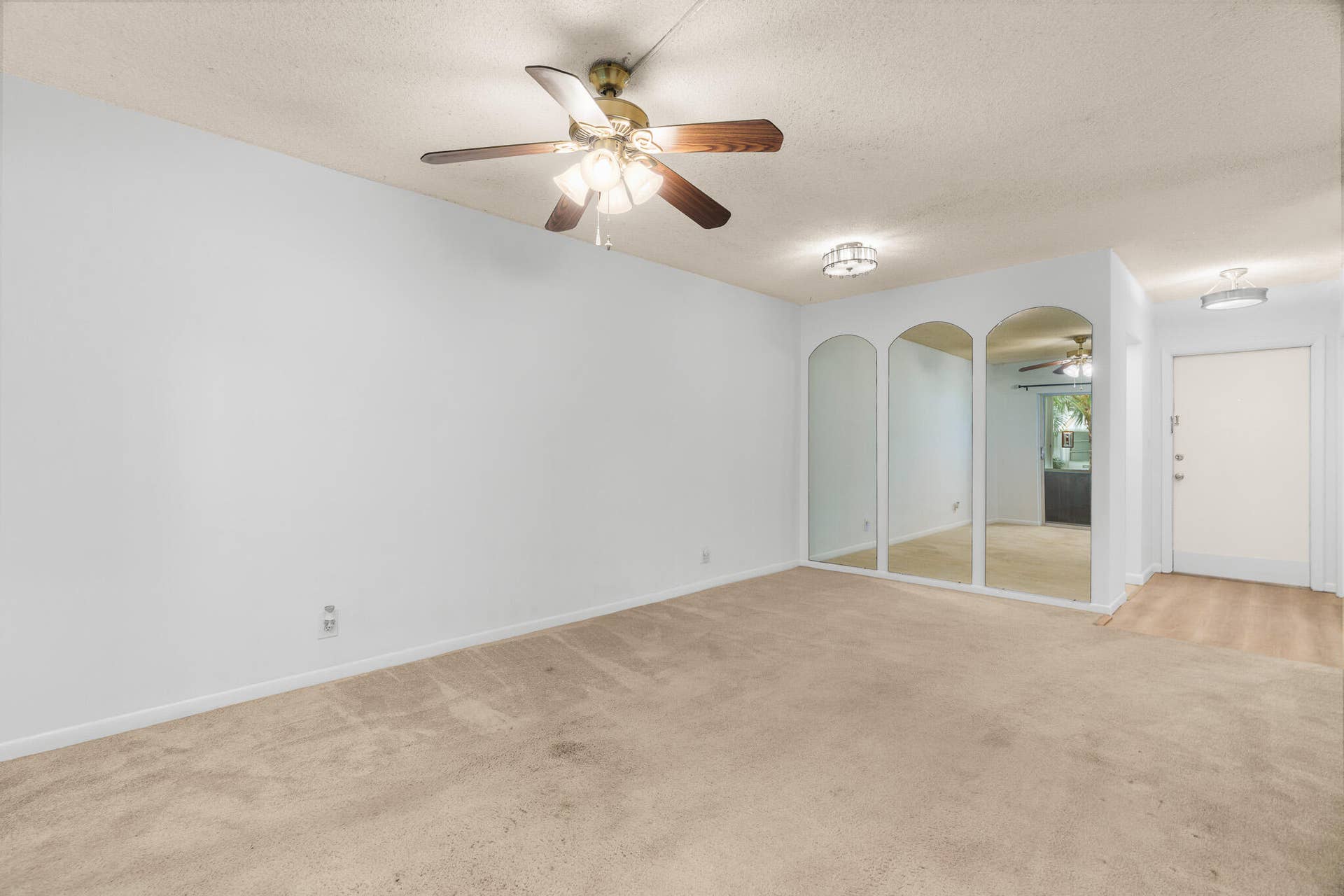 2525 W GOLF Boulevard, #119, Pompano Beach, FL 33064 DSC00353