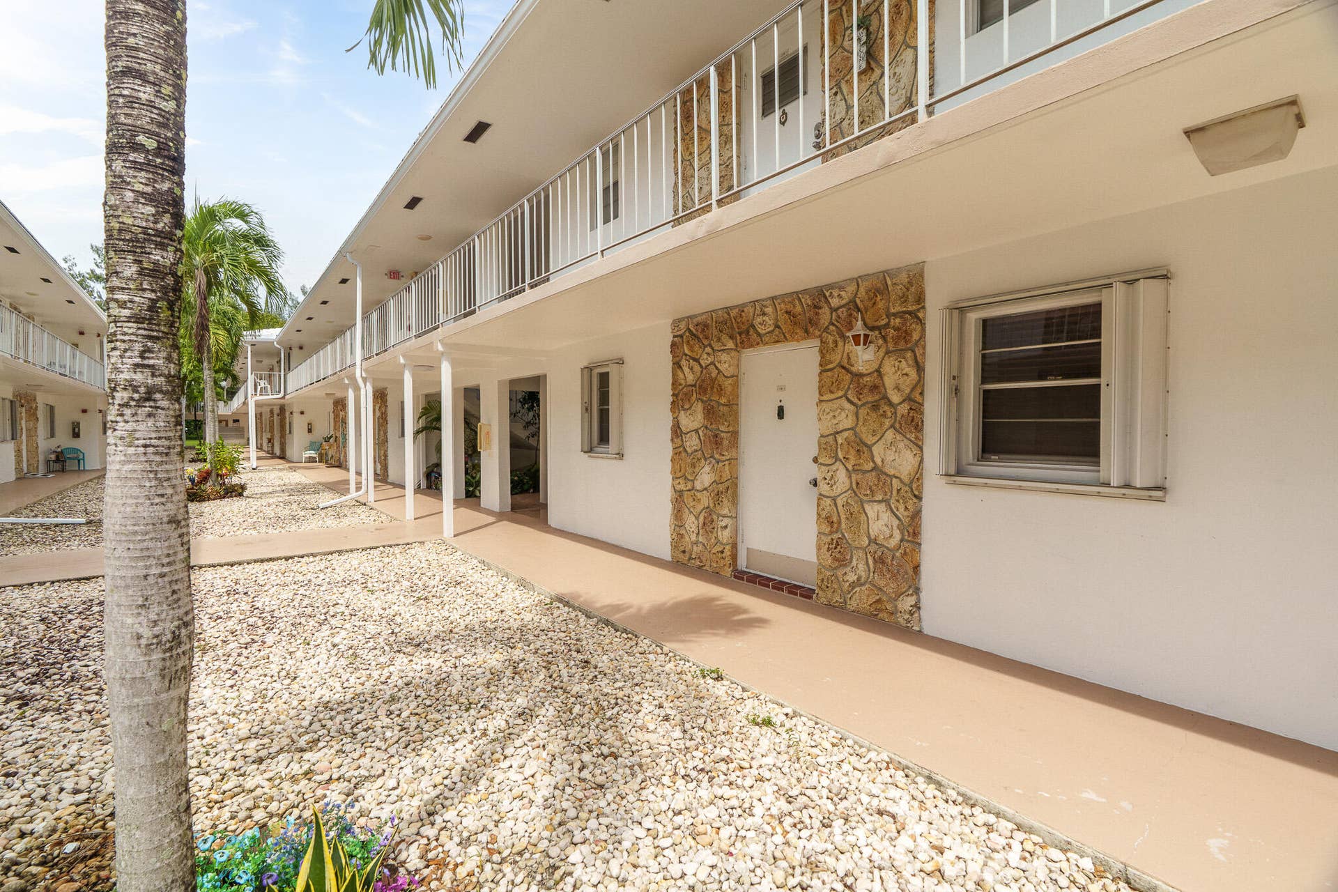 2525 W GOLF Boulevard, #119, Pompano Beach, FL 33064 Front of building