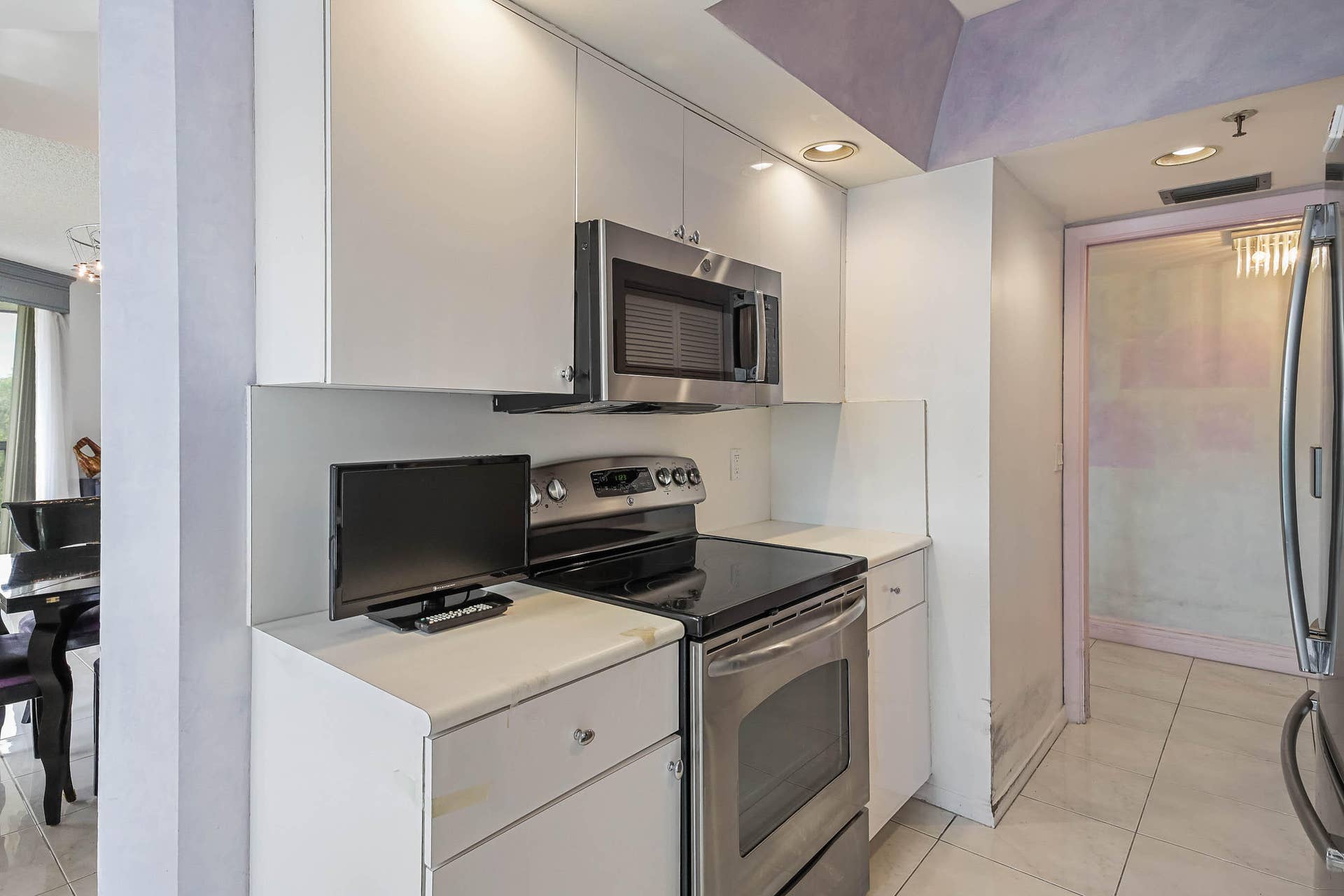 5301 FOUNTAINS Drive S, #501, Lake Worth, FL 33467 kitchen