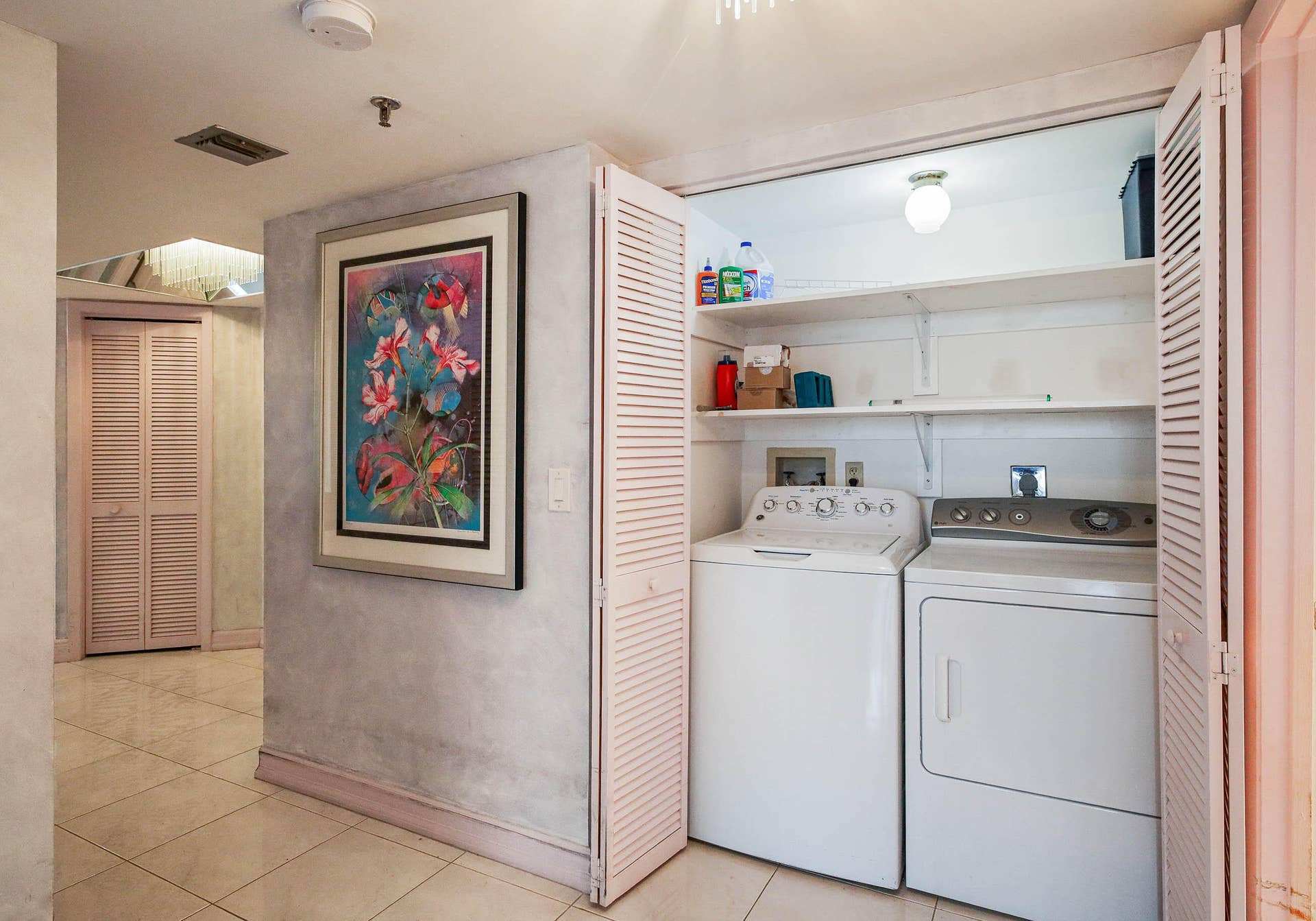 5301 FOUNTAINS Drive S, #501, Lake Worth, FL 33467 washer/dryer area