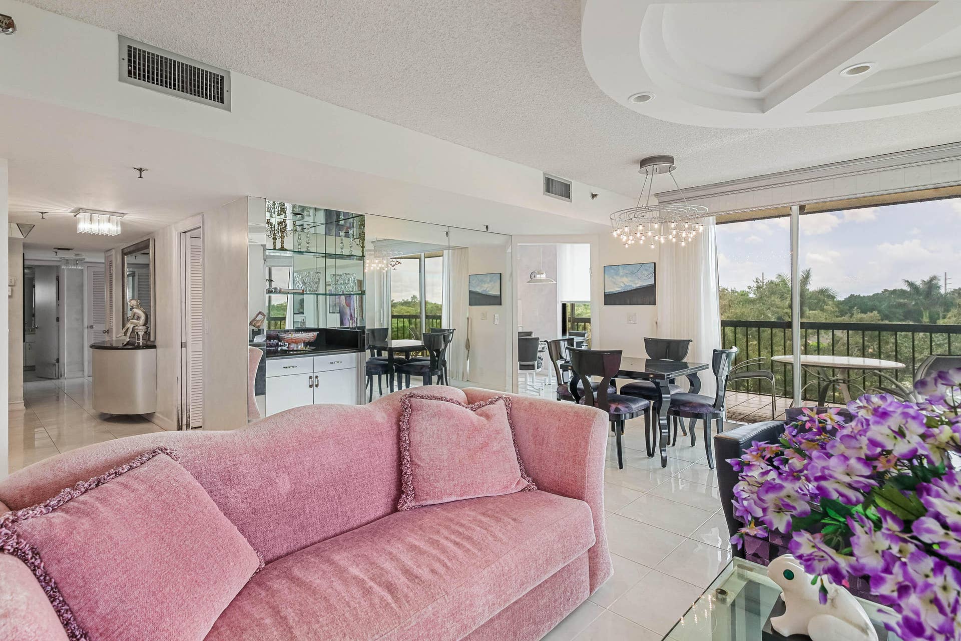 5301 FOUNTAINS Drive S, #501, Lake Worth, FL 33467 living room
