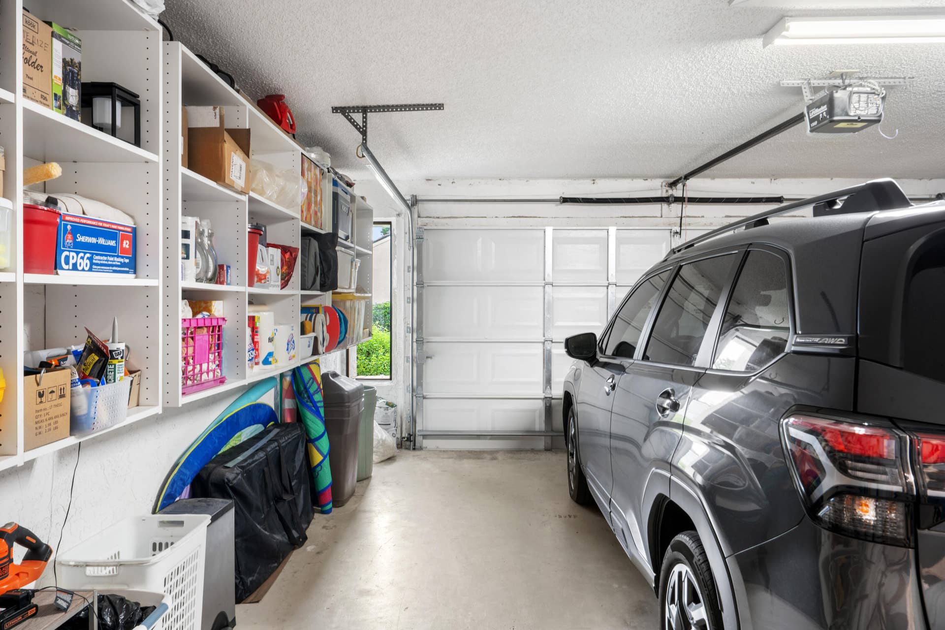40 Edinburgh Drive, Palm Beach Gardens, FL 33418 Garage