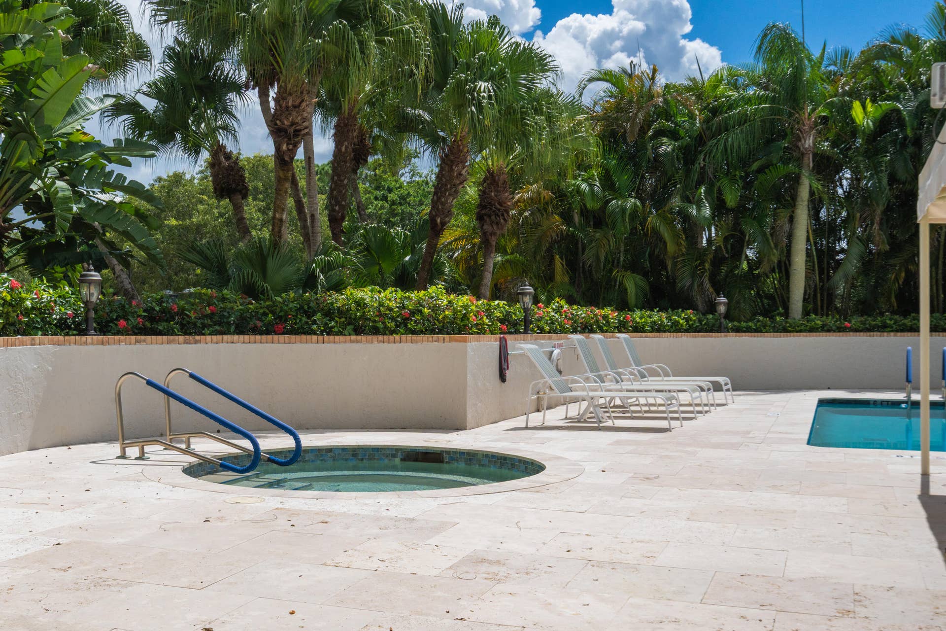 40 Edinburgh Drive, Palm Beach Gardens, FL 33418 Community SpaSpa