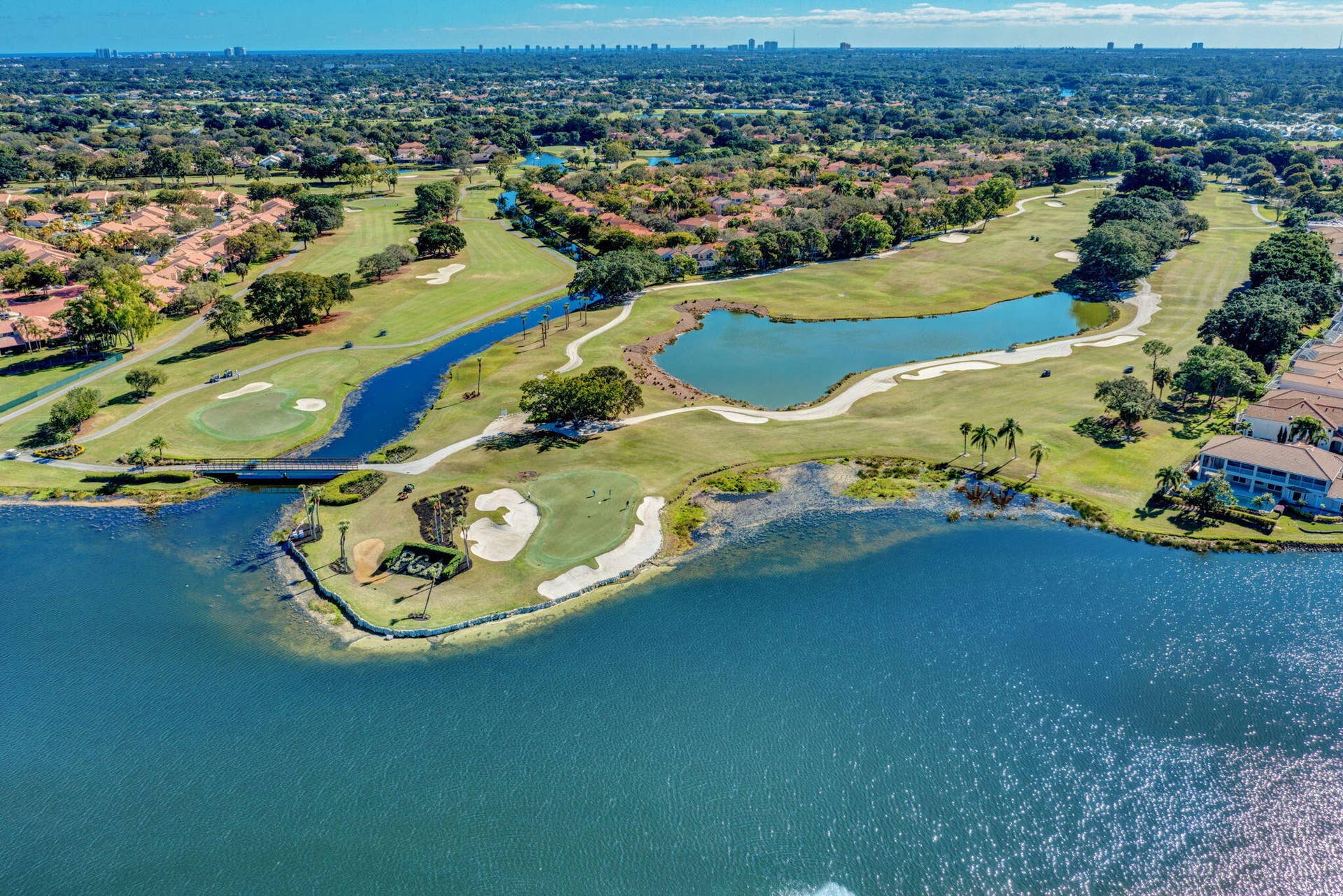 40 Edinburgh Drive, Palm Beach Gardens, FL 33418 PGA National Golf