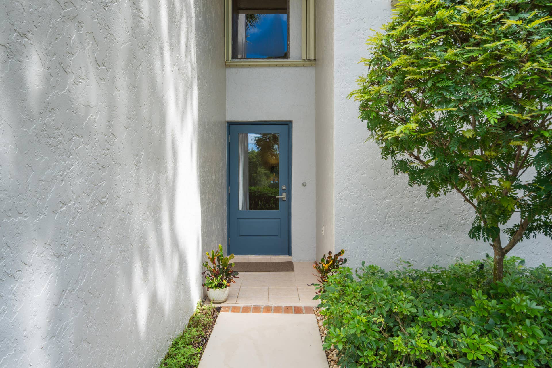 40 Edinburgh Drive, Palm Beach Gardens, FL 33418 Front Door