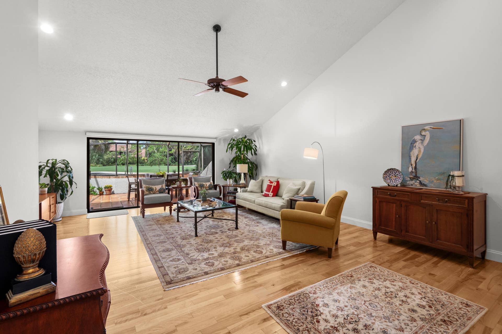 40 Edinburgh Drive, Palm Beach Gardens, FL 33418 Living Room