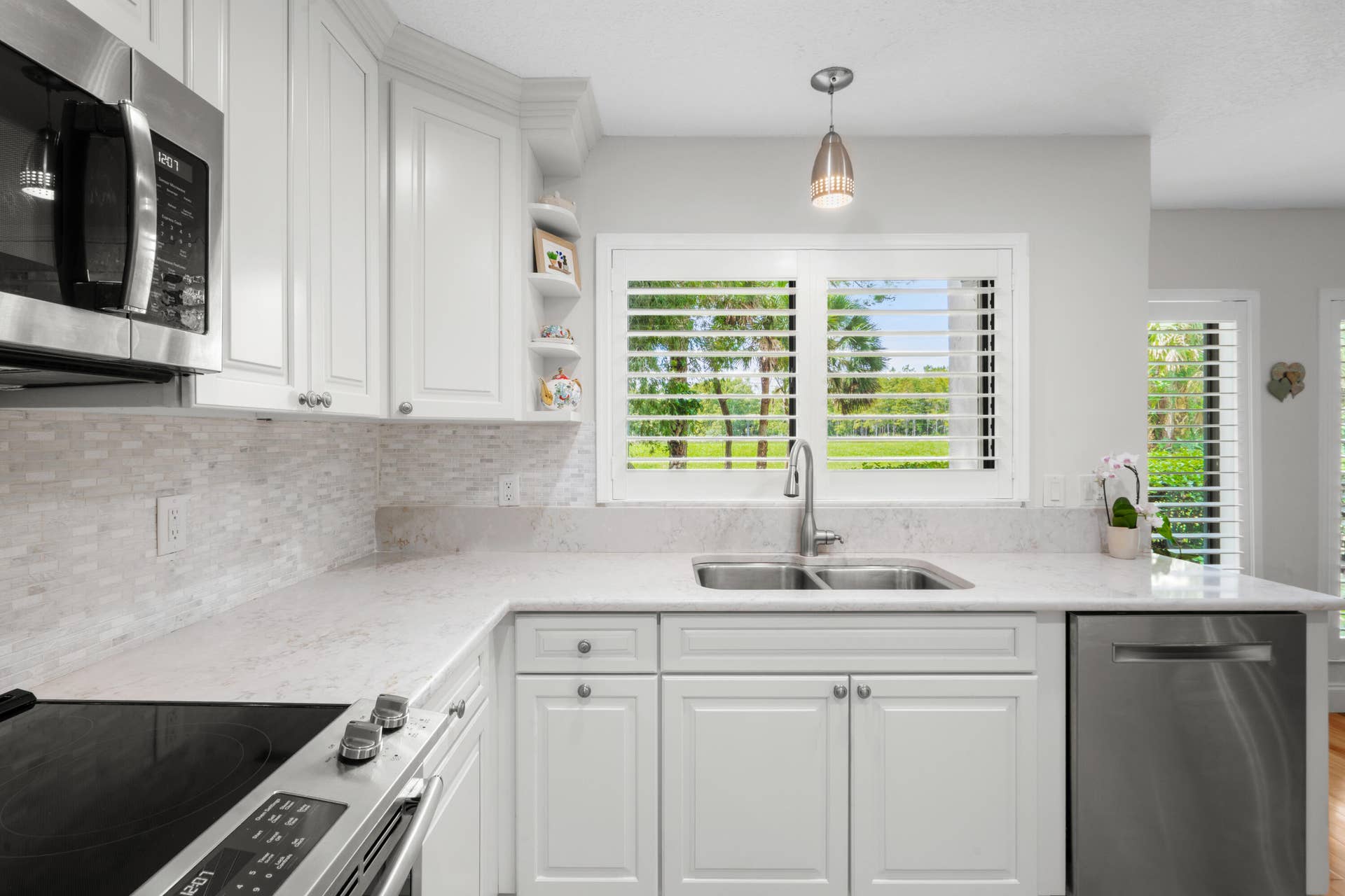 40 Edinburgh Drive, Palm Beach Gardens, FL 33418 Kitchen