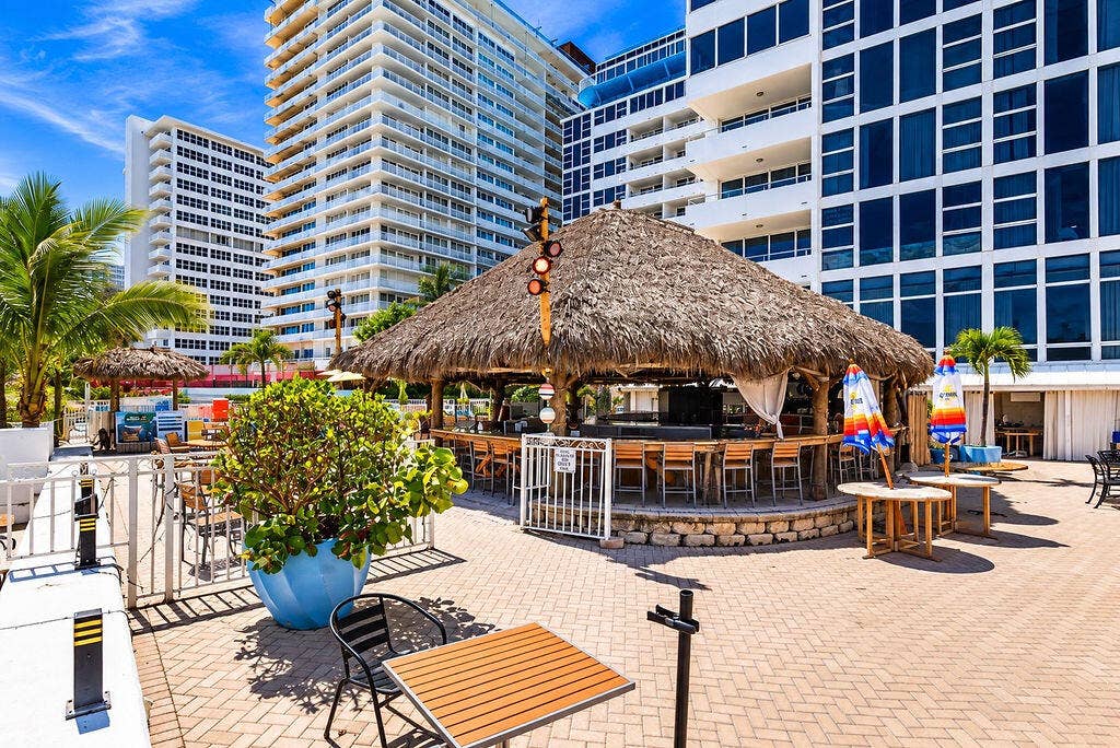 4040 Galt Ocean Drive, #905, Fort Lauderdale, FL 33308 IMG_5304