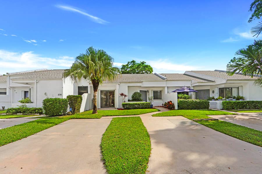 Property photo for 234 PAR Drive, Royal Palm Beach, FL