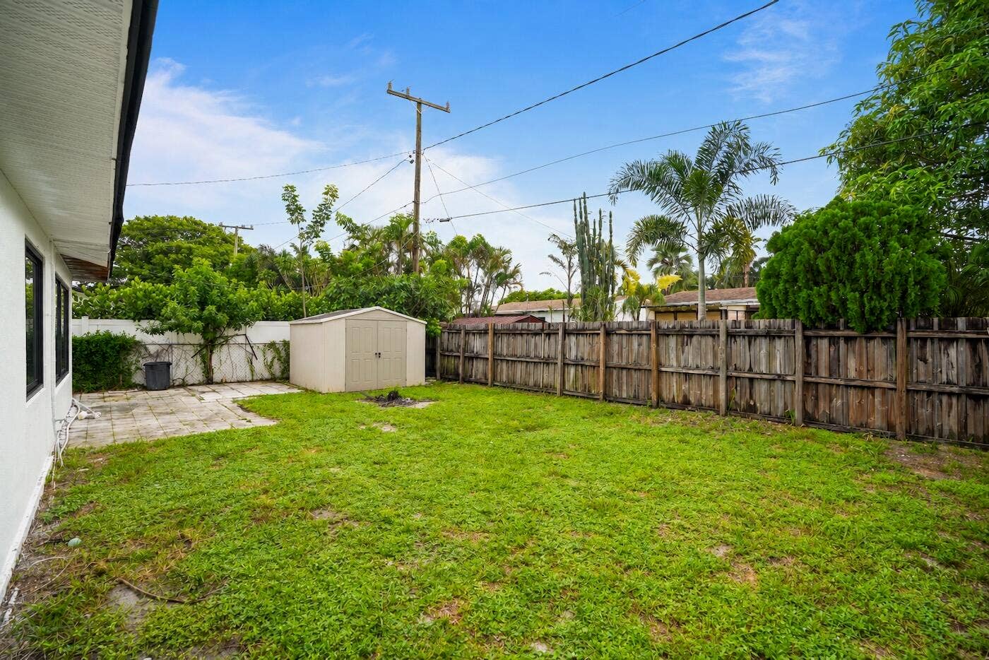 5472 NW 1ST Avenue, Oakland Park, FL 33309 ChatGPT Image Sep 25, 2026 at 09_08_04 A