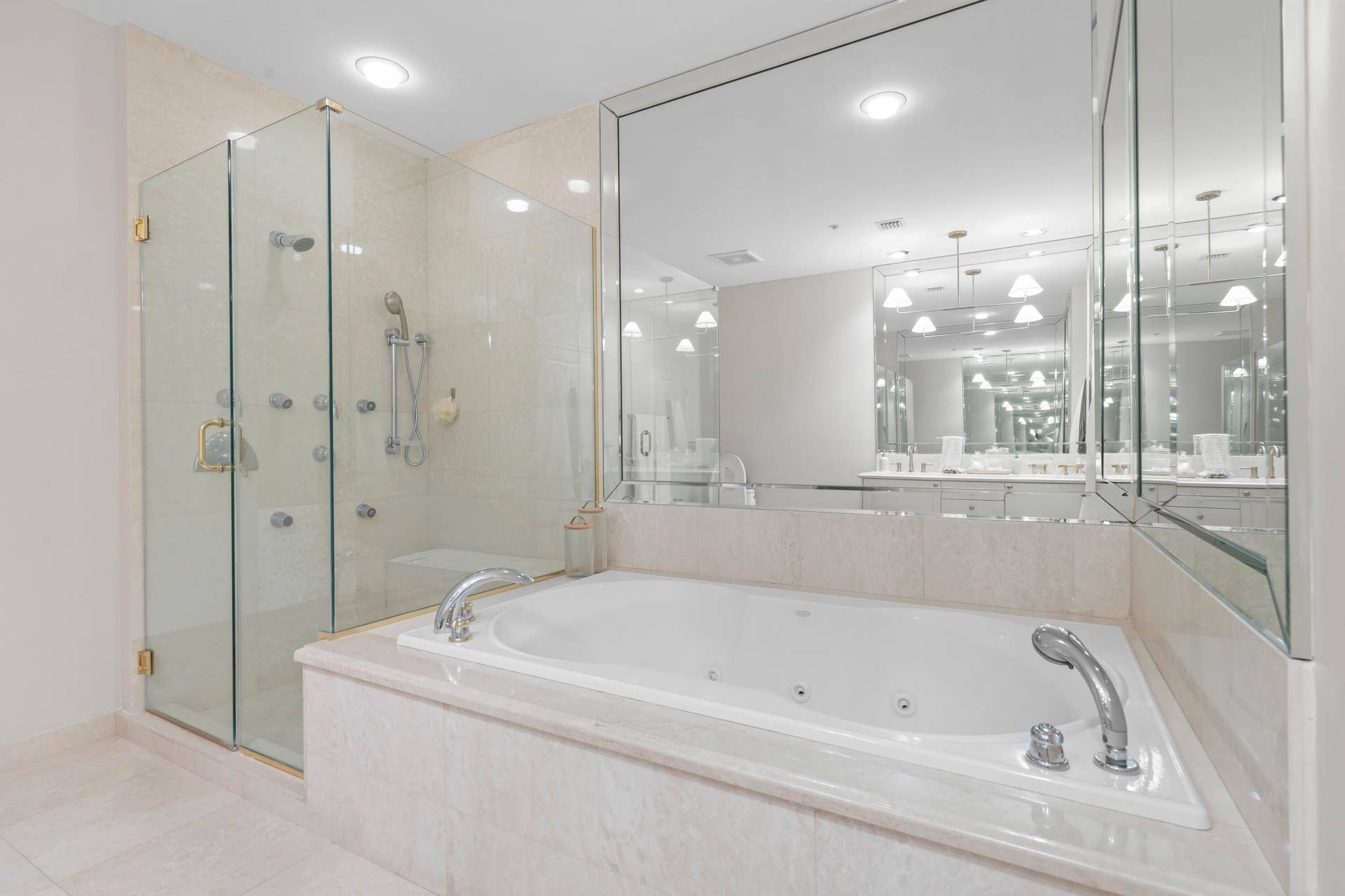 1063 Hillsboro Mile, #206, Hillsboro Beach, FL 33062 1063 Hillsboro Mile, 206 - 33.jpg-FULL
