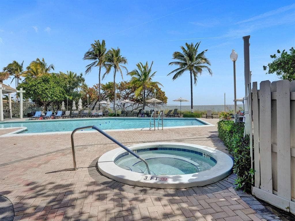 1901 N Ocean Boulevard, #4B, Fort Lauderdale, FL 33305 IMG_6089