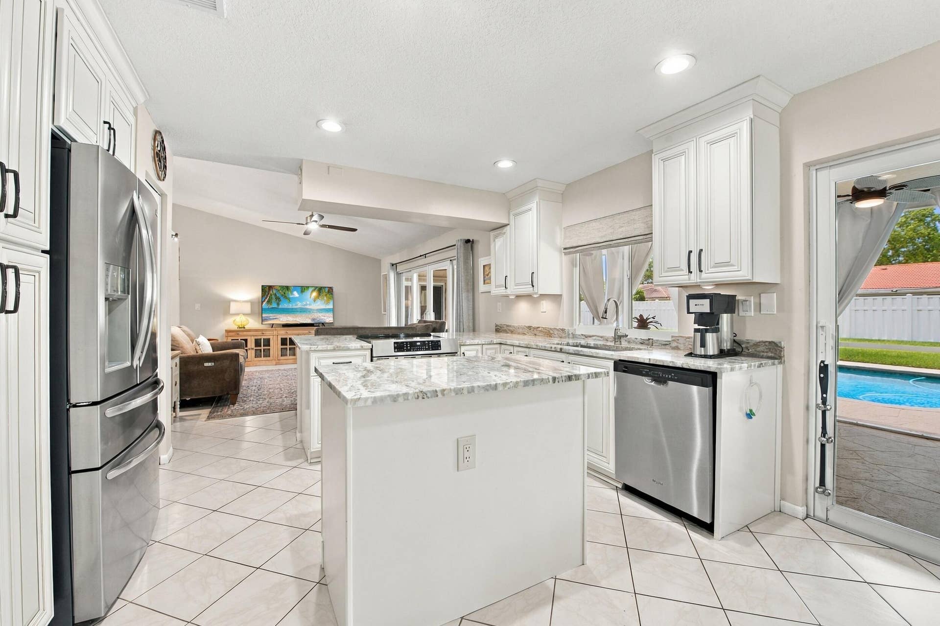 626 NW 100th Way, Coral Springs, FL 33071 15__dsc6462