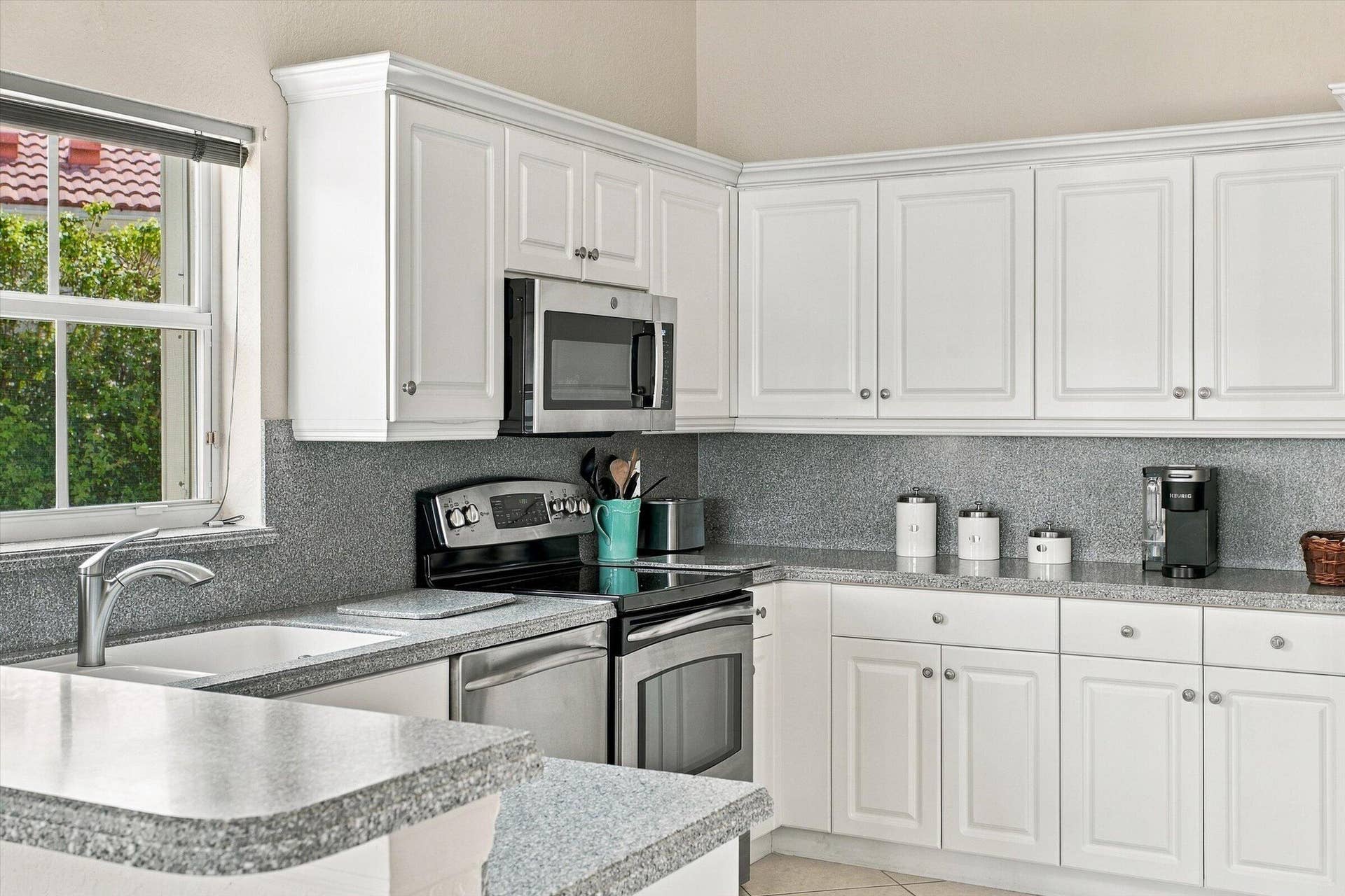 1295 WINDSOR Lane, Weston, FL 33327 23-photo-d-36