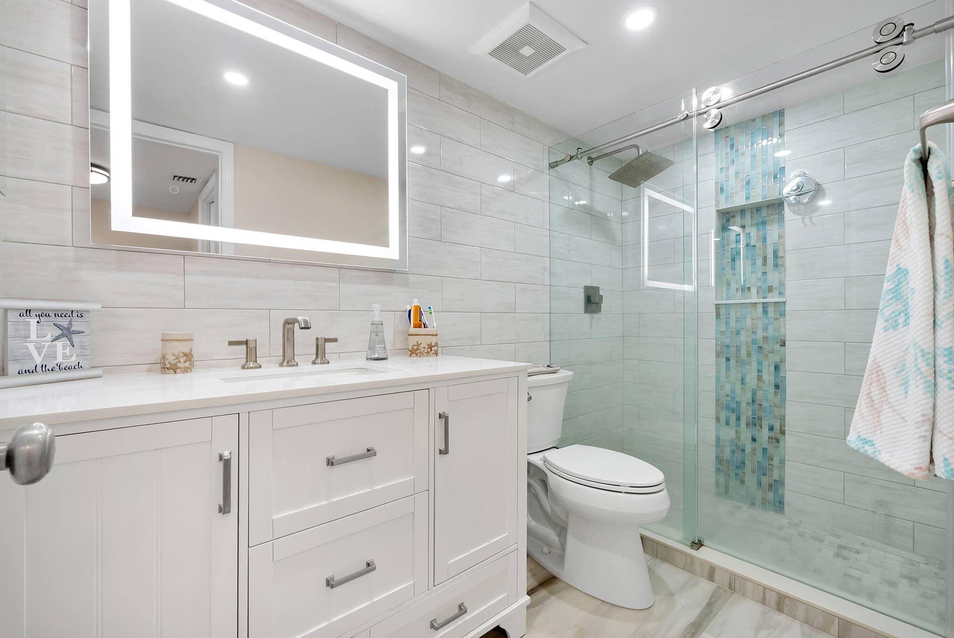 1900 S OCEAN Boulevard, #3G, Lauderdale By The Sea, FL 33062 Primary bathroom