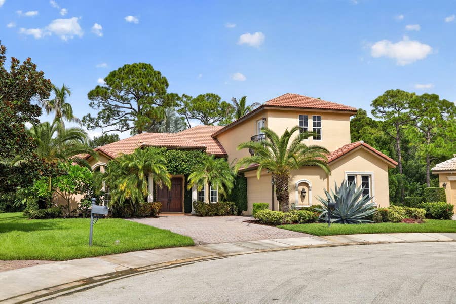 Property photo for 805 SW CLASSICO Court, Port St Lucie, FL