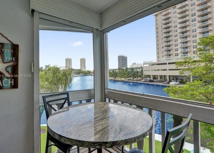 450 PARADISE ISLE Boulevard, #201, Hallandale Beach, Hallandale Beach, FL 33009 Photo 4