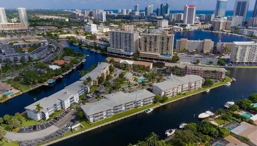 450 PARADISE ISLE Boulevard, #201, Hallandale Beach, Hallandale Beach, FL 33009 Photo 15