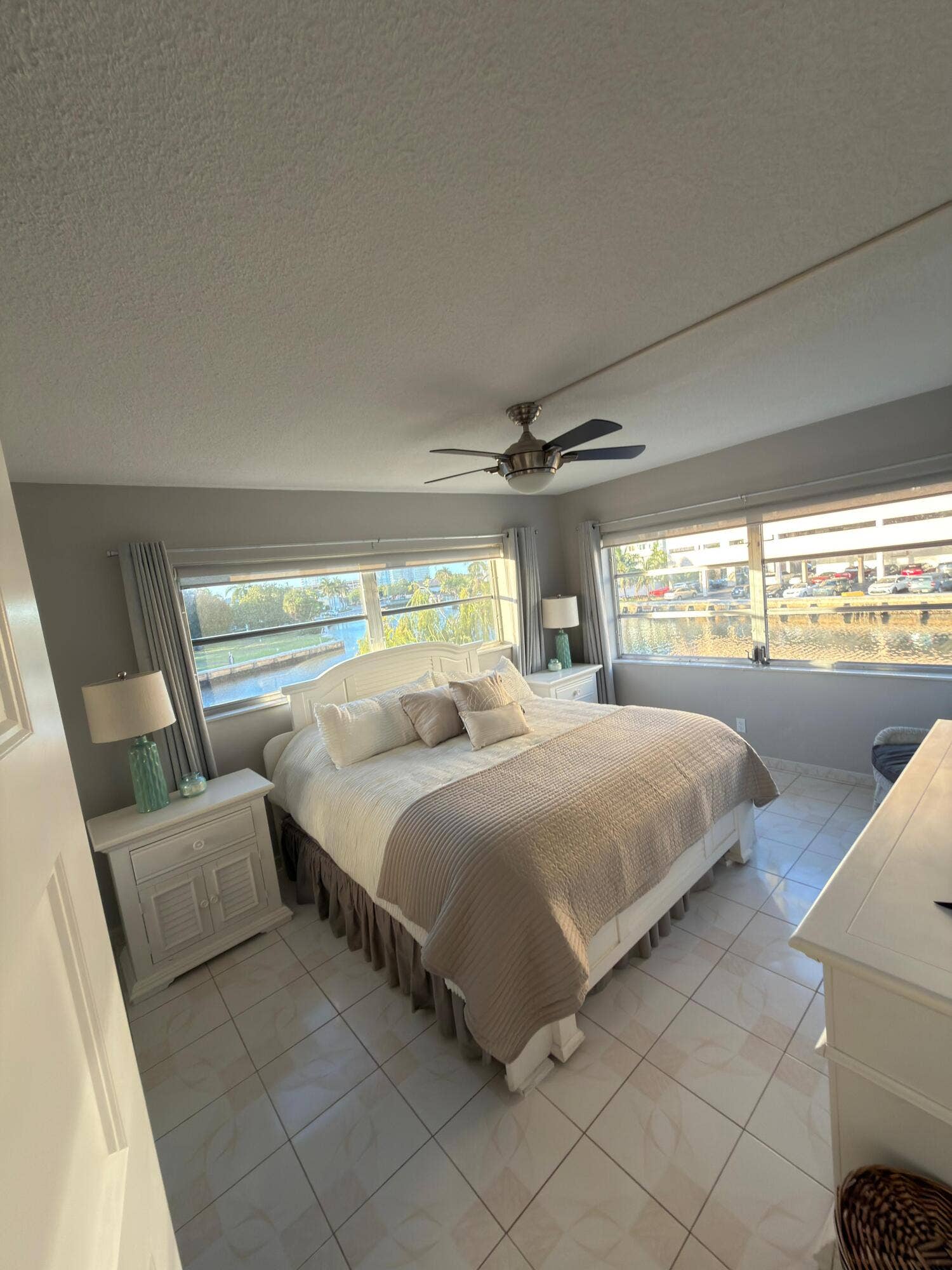 450 PARADISE ISLE Boulevard, #201, Hallandale Beach, Hallandale Beach, FL 33009 paradise bed1