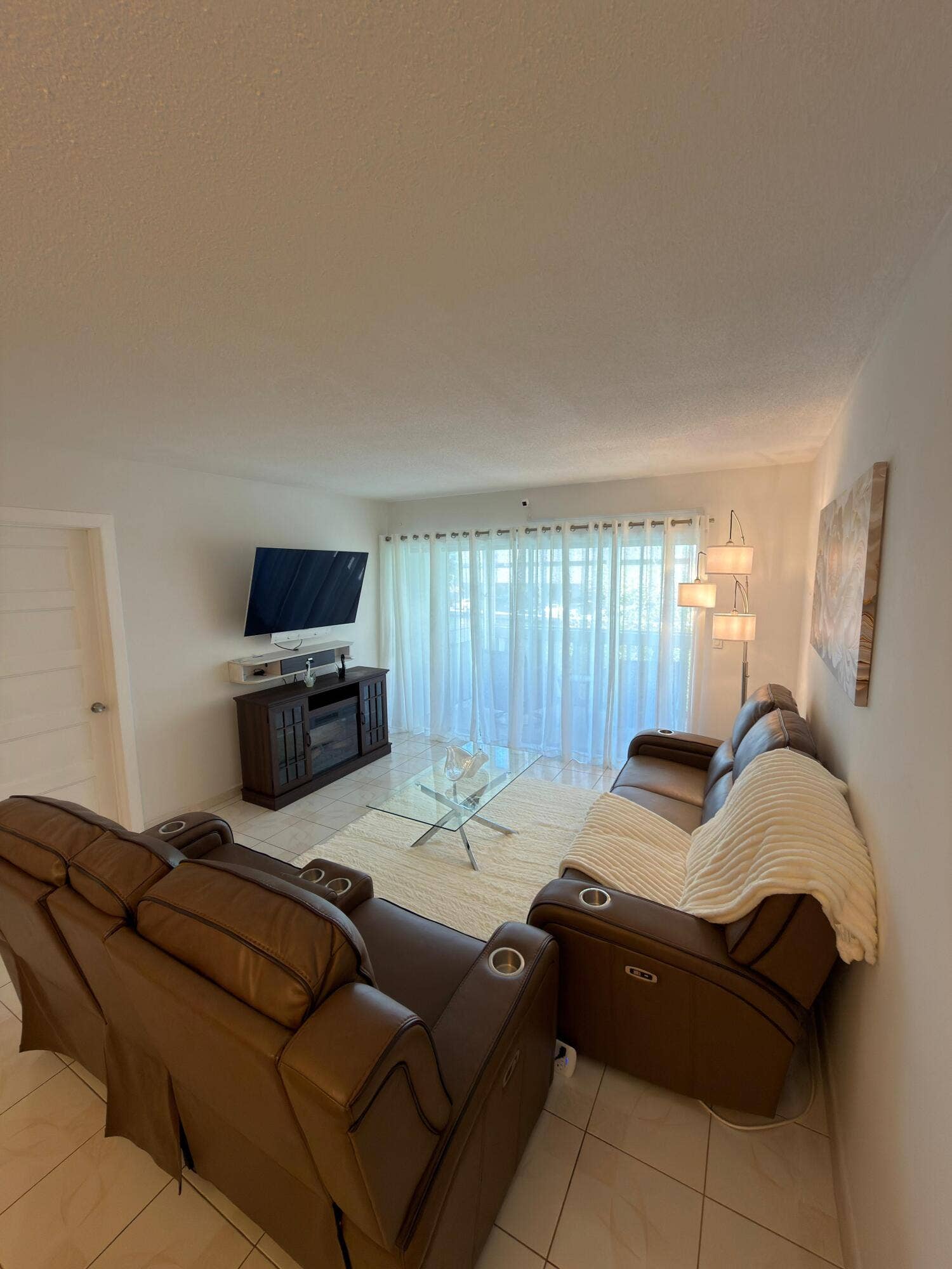 450 PARADISE ISLE Boulevard, #201, Hallandale Beach, Hallandale Beach, FL 33009 paradise living3