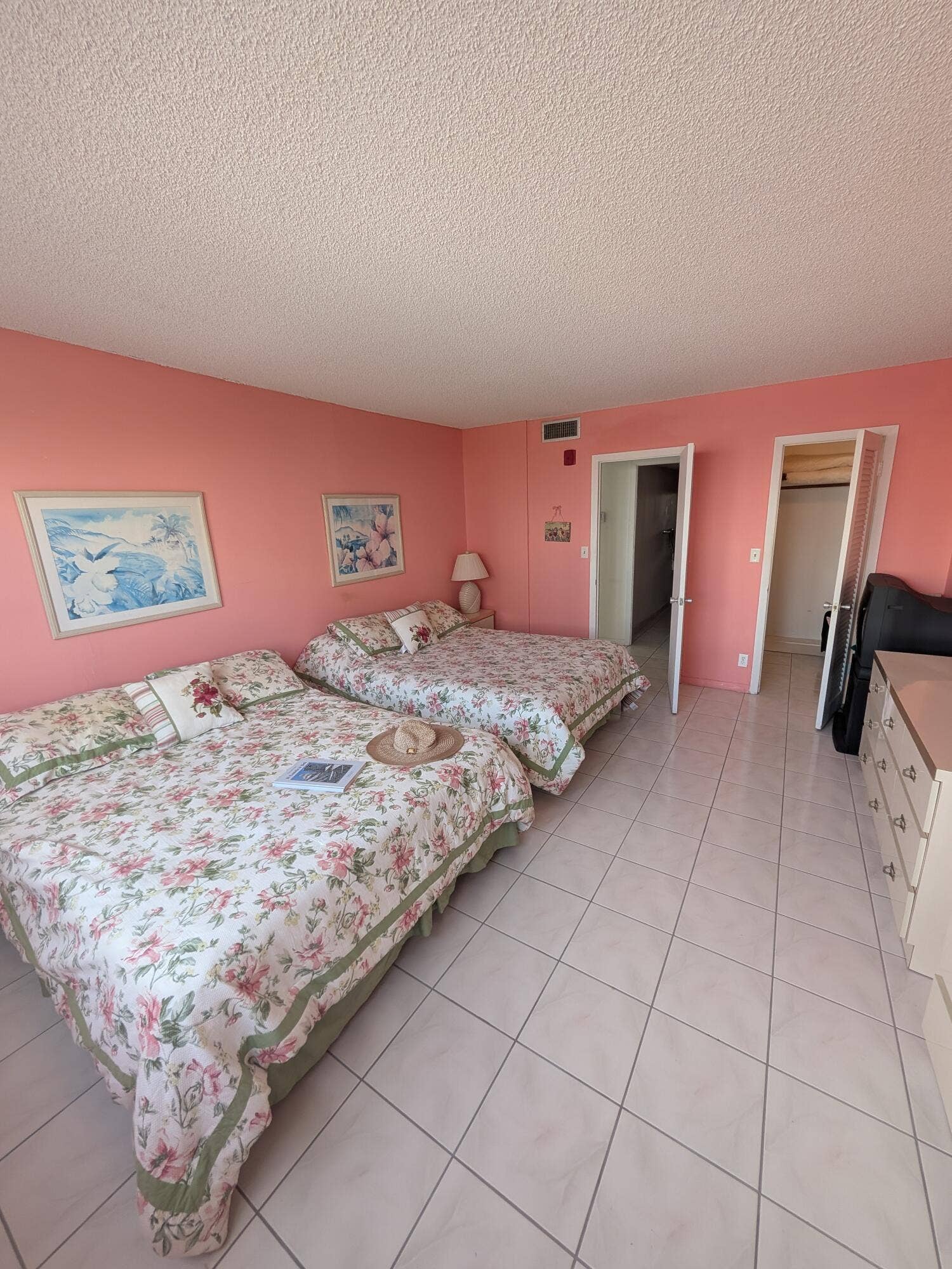 111 Golden Isles Drive, #C10, Hallandale Beach, FL 33009 PXL_20260919_183003700.RAW-01