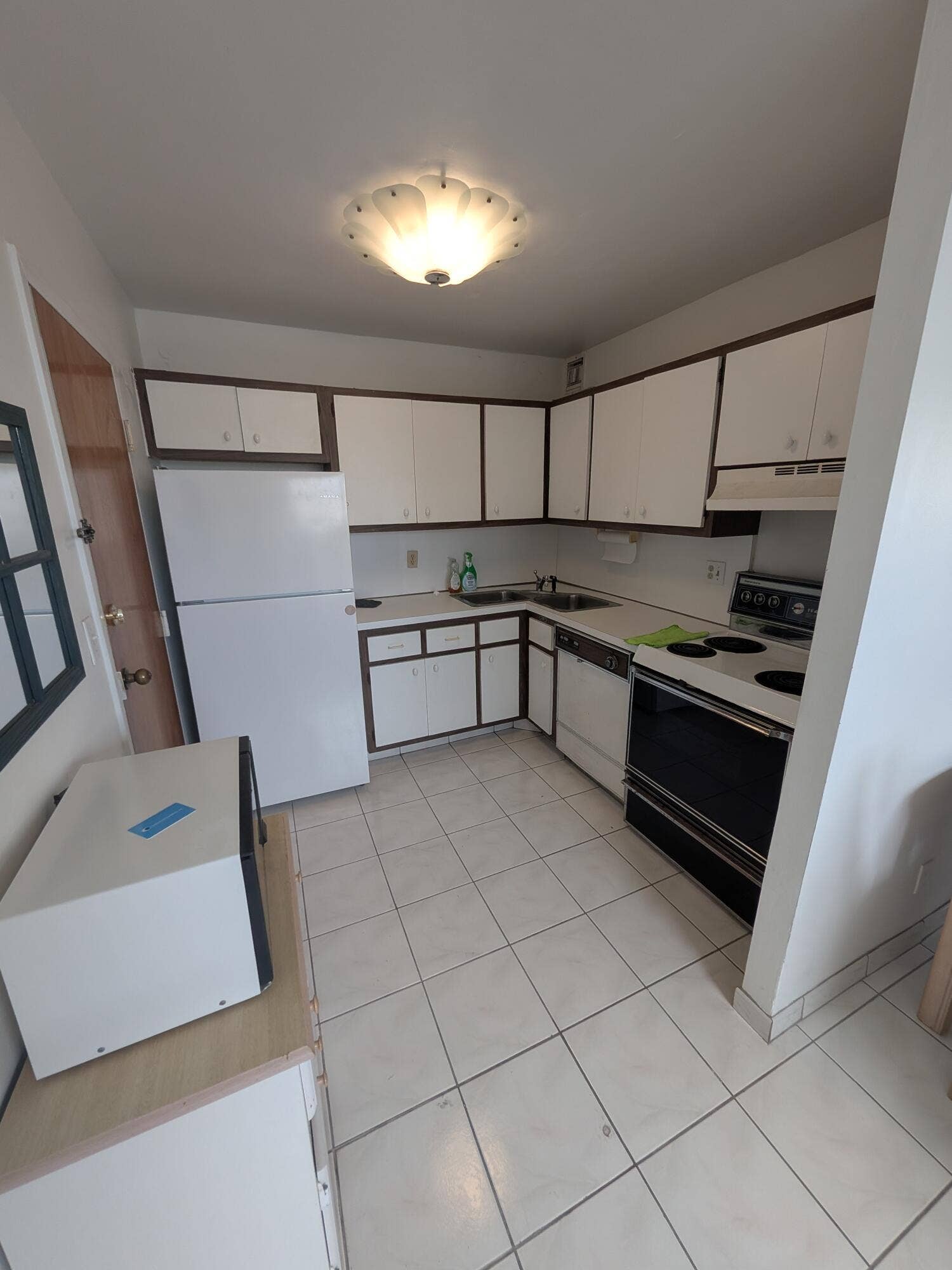 111 Golden Isles Drive, #C10, Hallandale Beach, FL 33009 PXL_20260919_183153899.RAW-01
