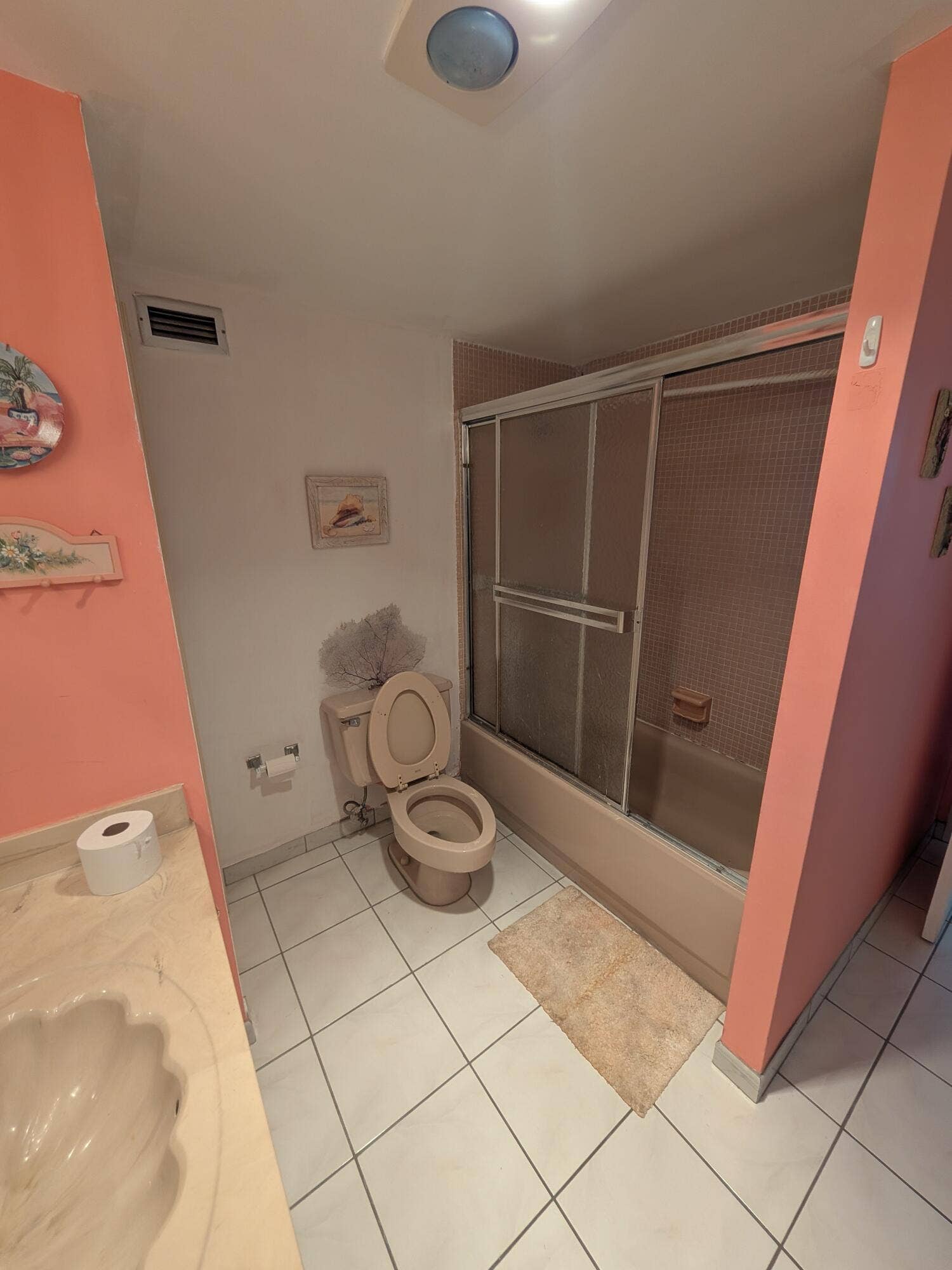 111 Golden Isles Drive, #C10, Hallandale Beach, FL 33009 PXL_20260919_183047913.RAW-01