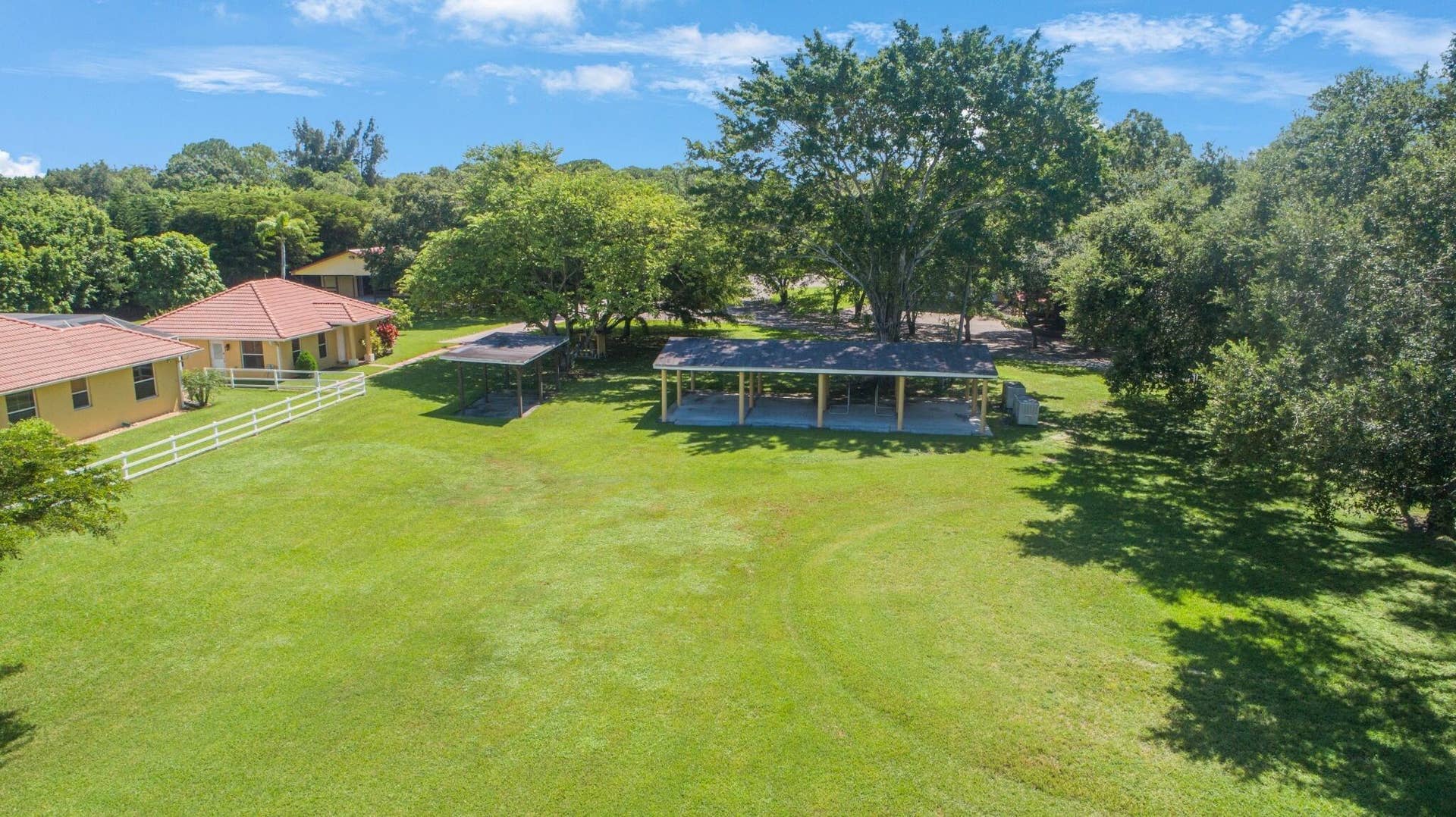 2880 B Road, Loxahatchee Groves, Loxahatchee, FL 33470 Side Field(1)