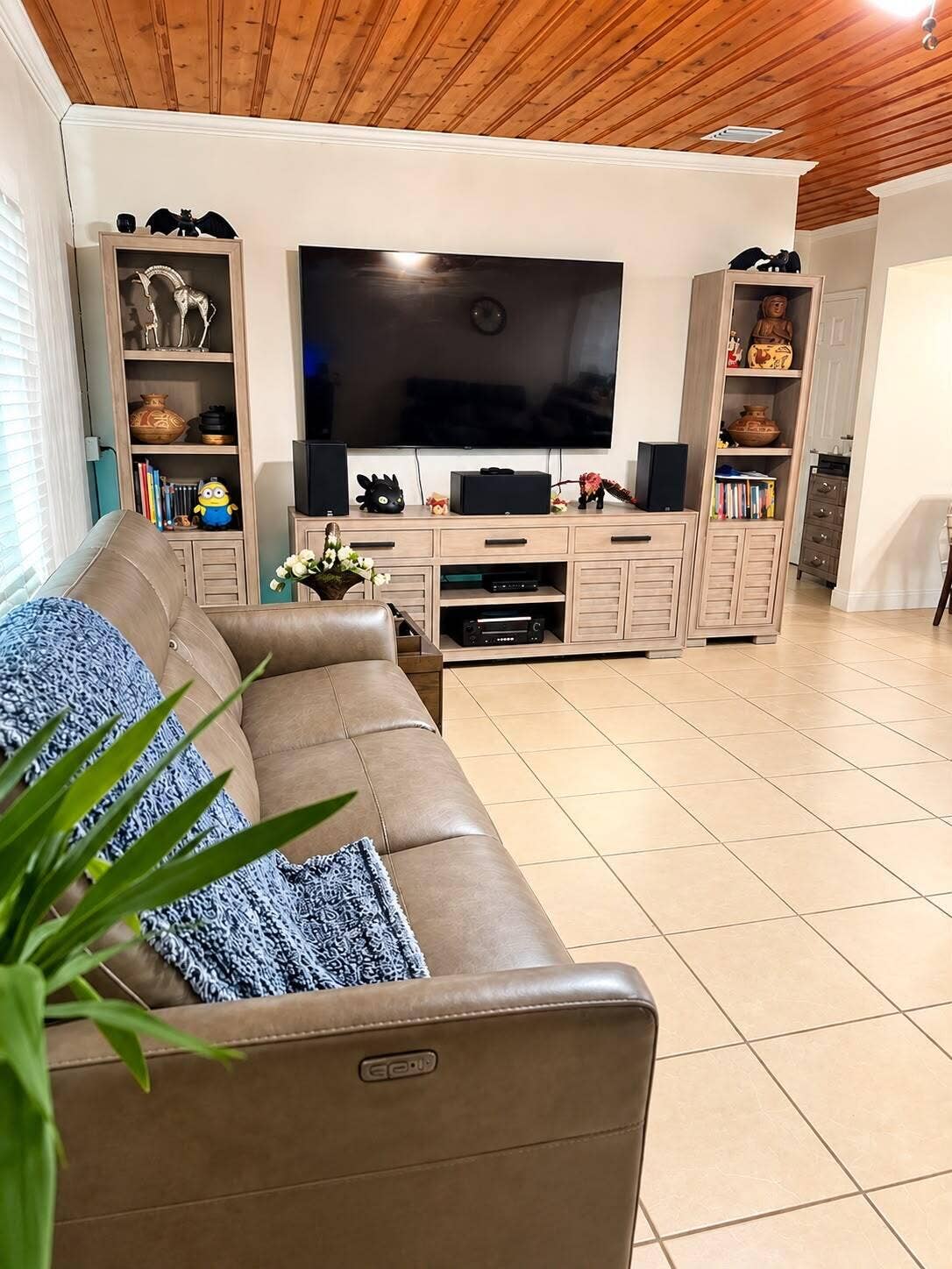4401 SW 21st Street, Fort Lauderdale, FL 33317 9