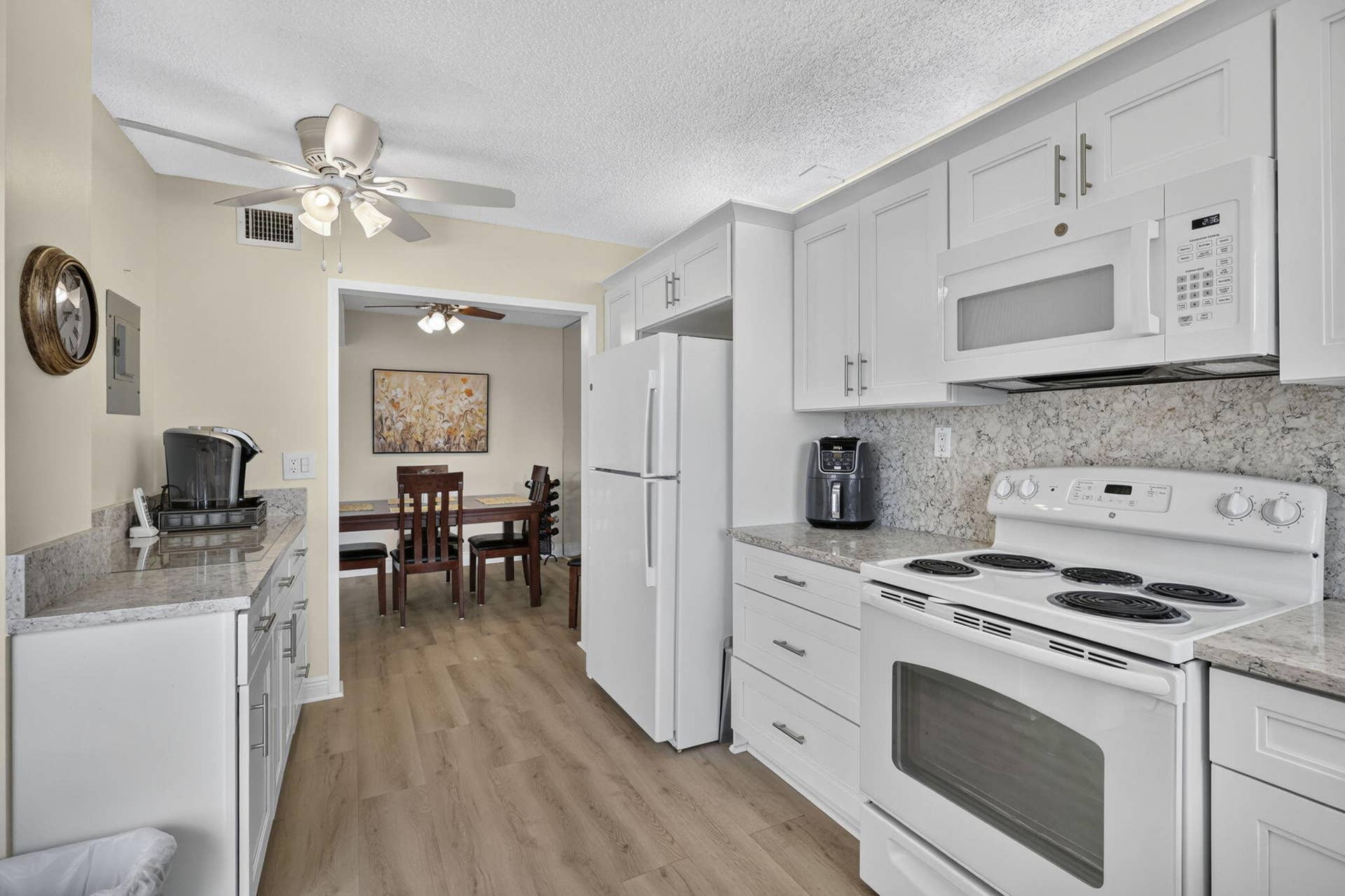 3871 Via Poinciana, #407, Lake Worth, FL 33467 41-web-or-mls-BS1A3540