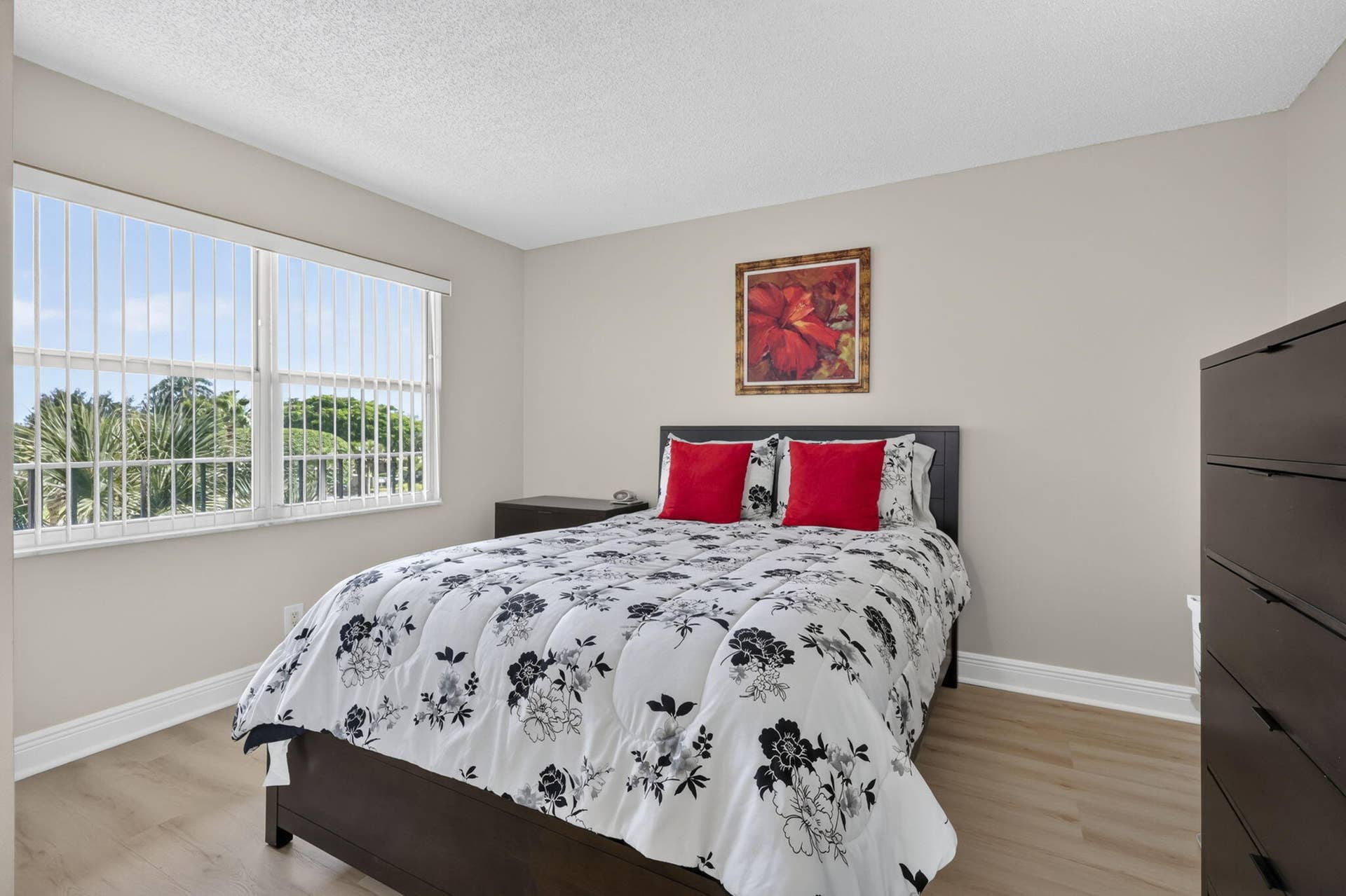 3871 Via Poinciana, #407, Lake Worth, FL 33467 18-web-or-mls-BS1A3415