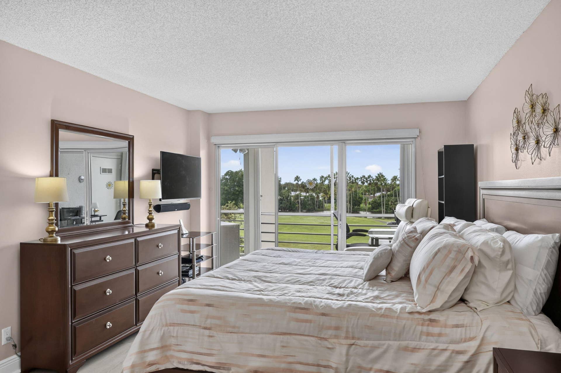 3871 Via Poinciana, #407, Lake Worth, FL 33467 55-web-or-mls-BS1A3617