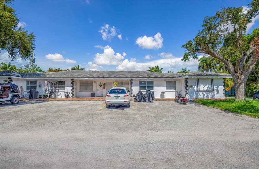 Property photo for 213 SE PARK Street, #1-6, Dania Beach, FL
