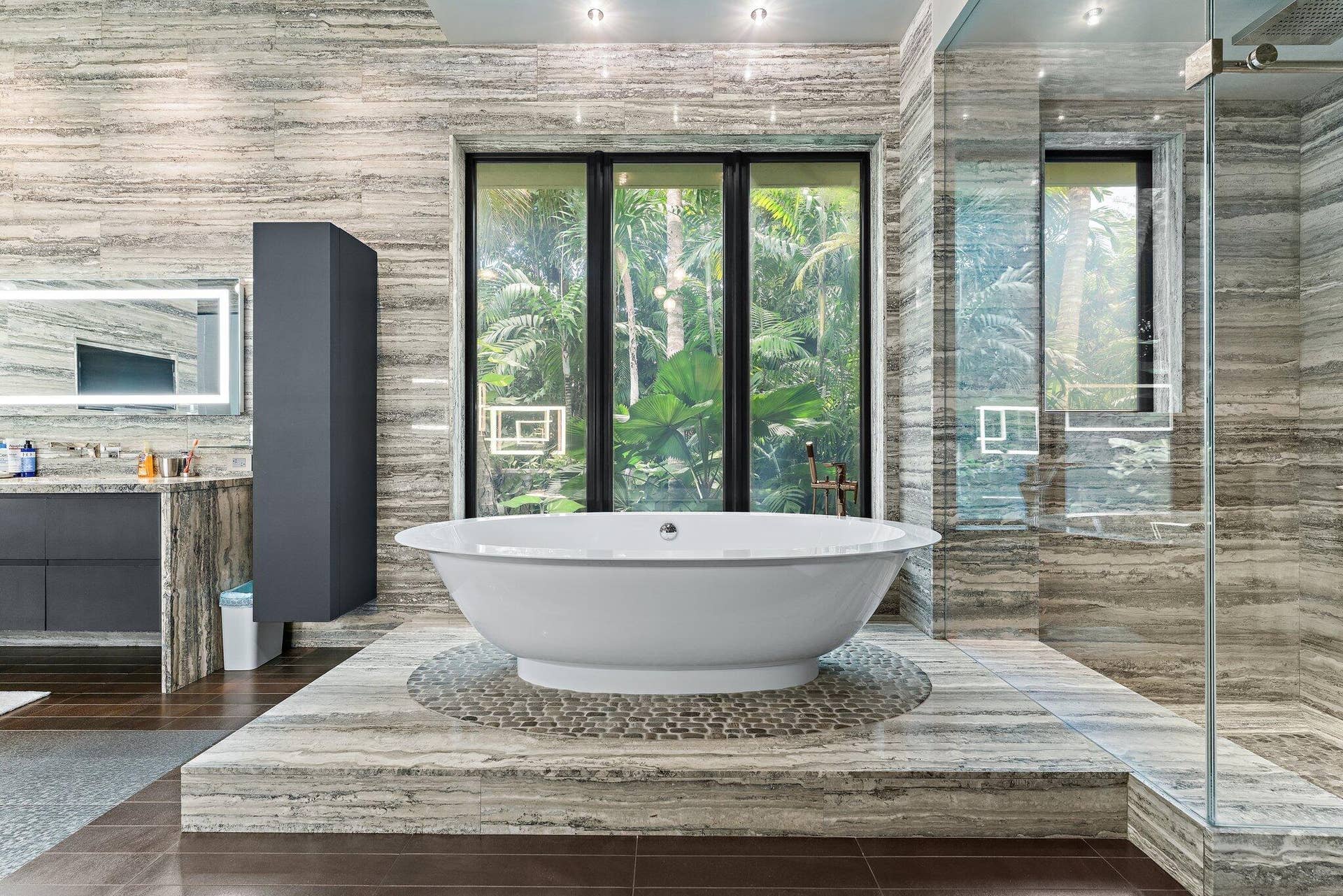 211 Bears Club Drive, Jupiter, FL 33477 Primary Bath - Clear Glass