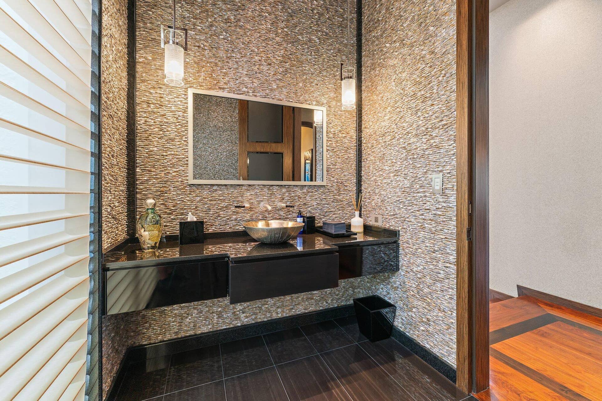 211 Bears Club Drive, Jupiter, FL 33477 Powder Room