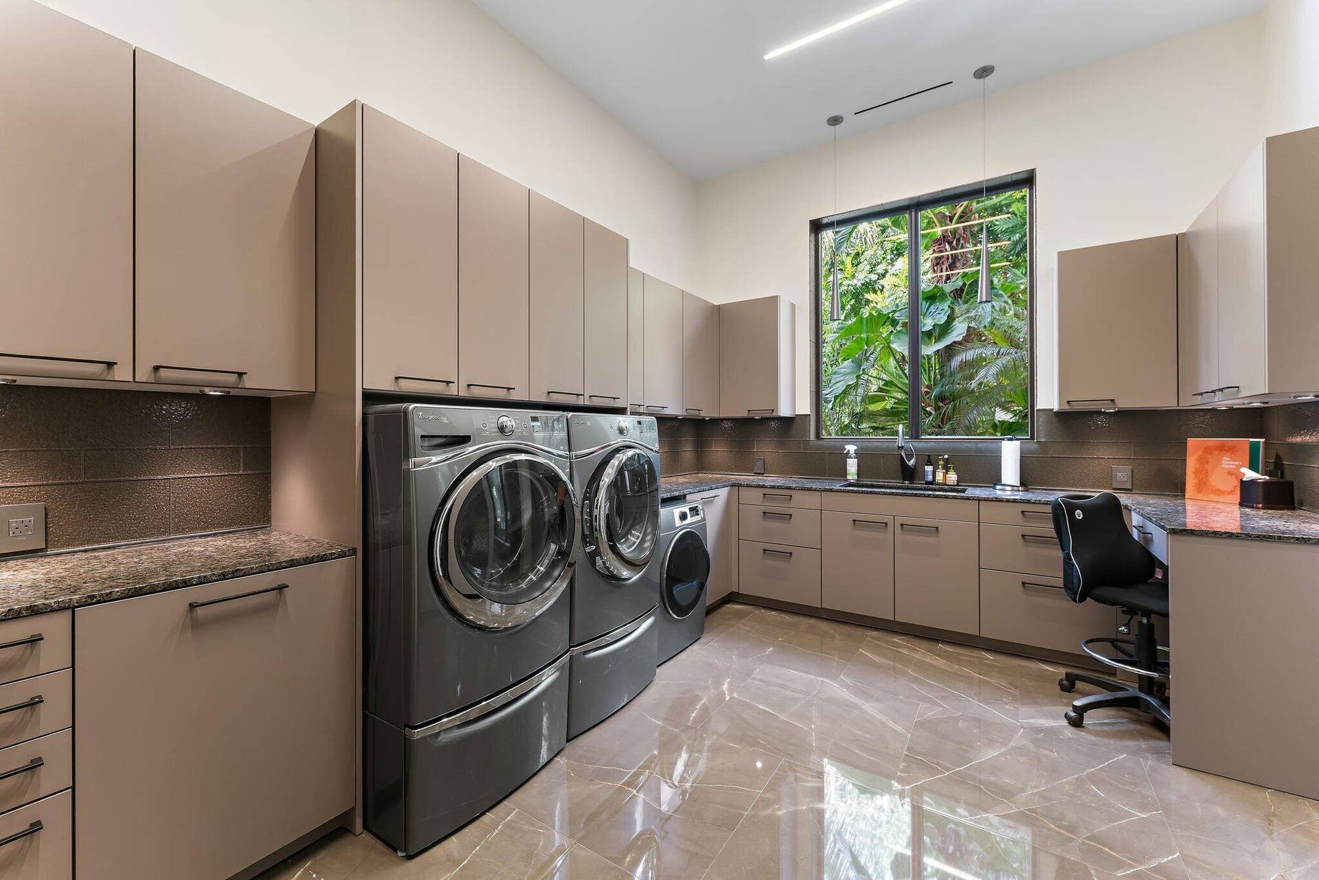 211 Bears Club Drive, Jupiter, FL 33477 Laundry Room