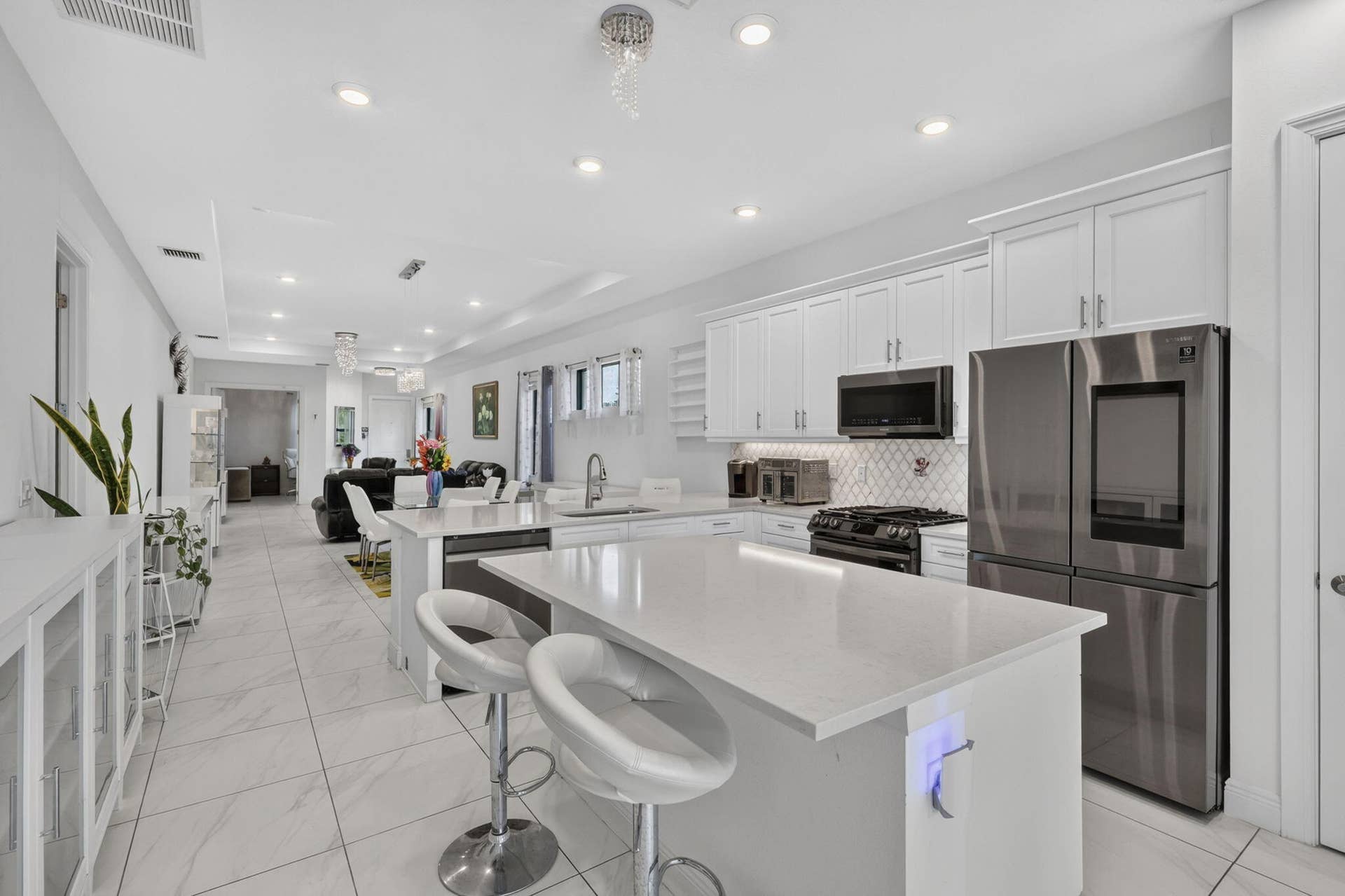 16065 Key Biscayne Lane, Westlake, FL 33470 Chef's Kitchen