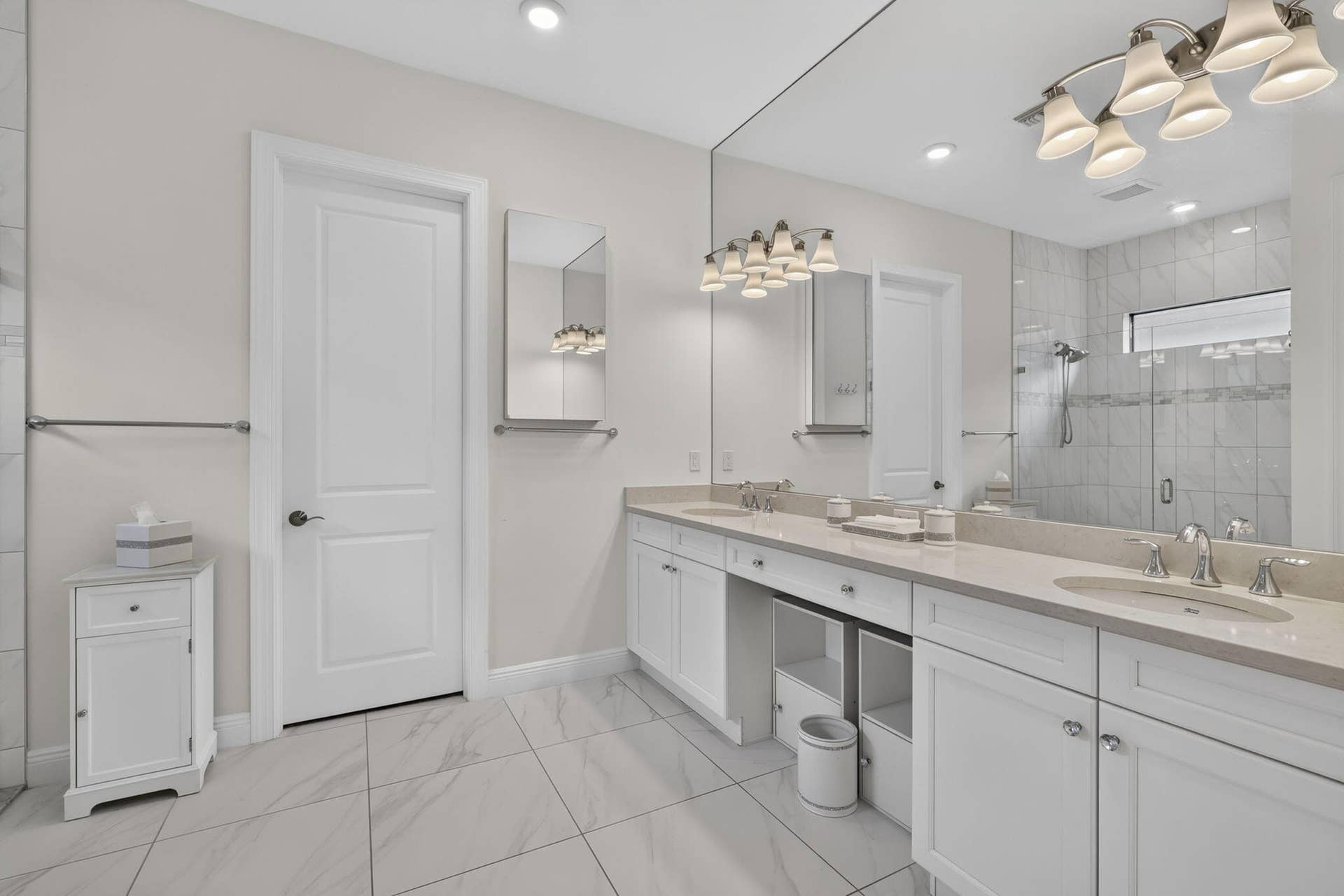 16065 Key Biscayne Lane, Westlake, FL 33470 Primary Bath