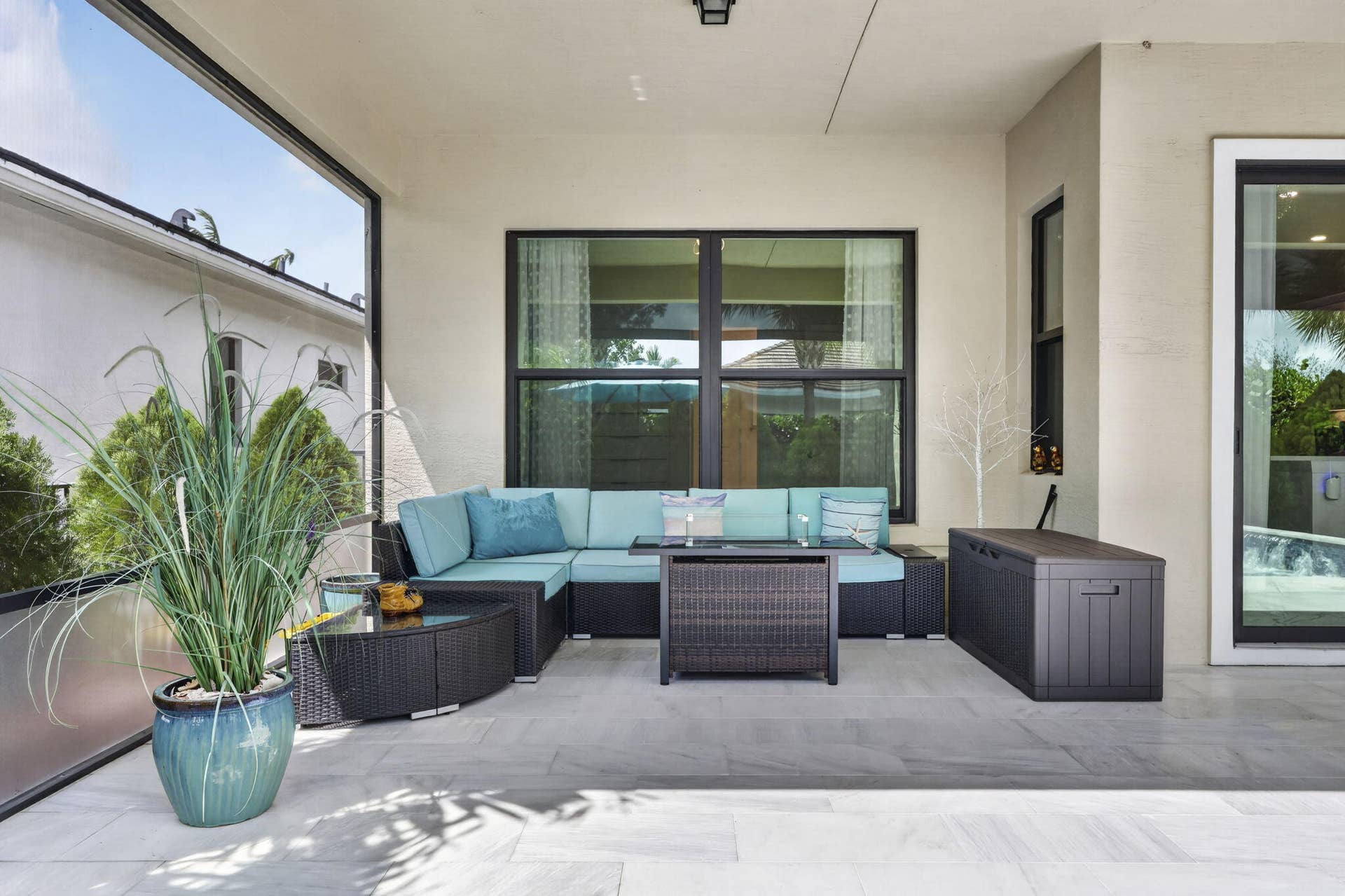 16065 Key Biscayne Lane, Westlake, FL 33470 Sitting Area