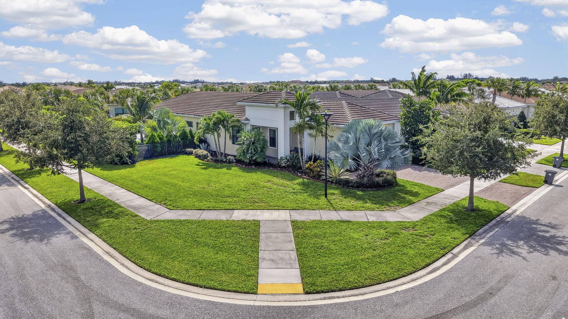 16065 Key Biscayne Lane, Westlake, FL 33470 16065 Key Biscayne Lane, Westlake, FL