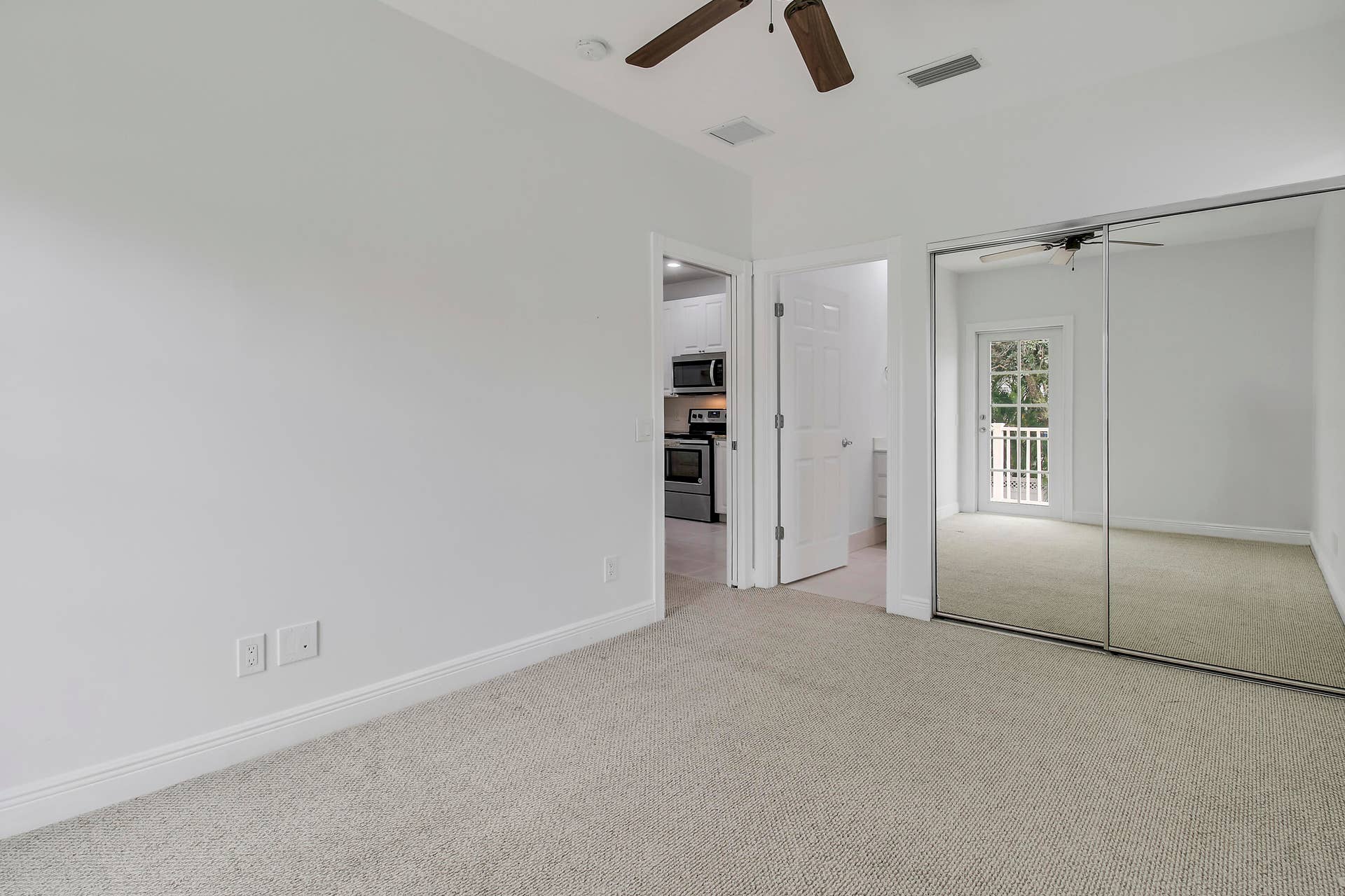 Bedroom 4014